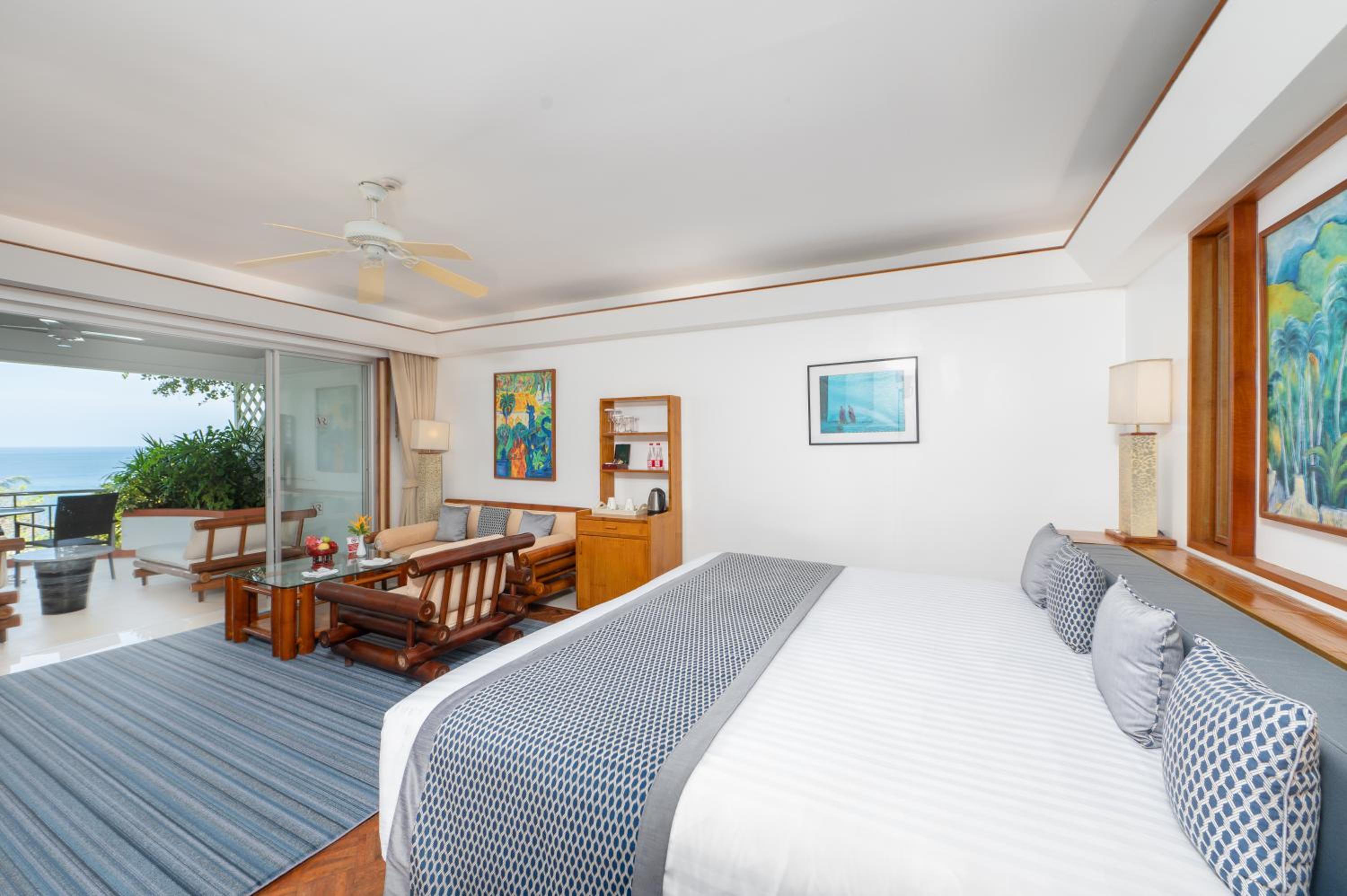 Royale Wing Suite - Photo 6
