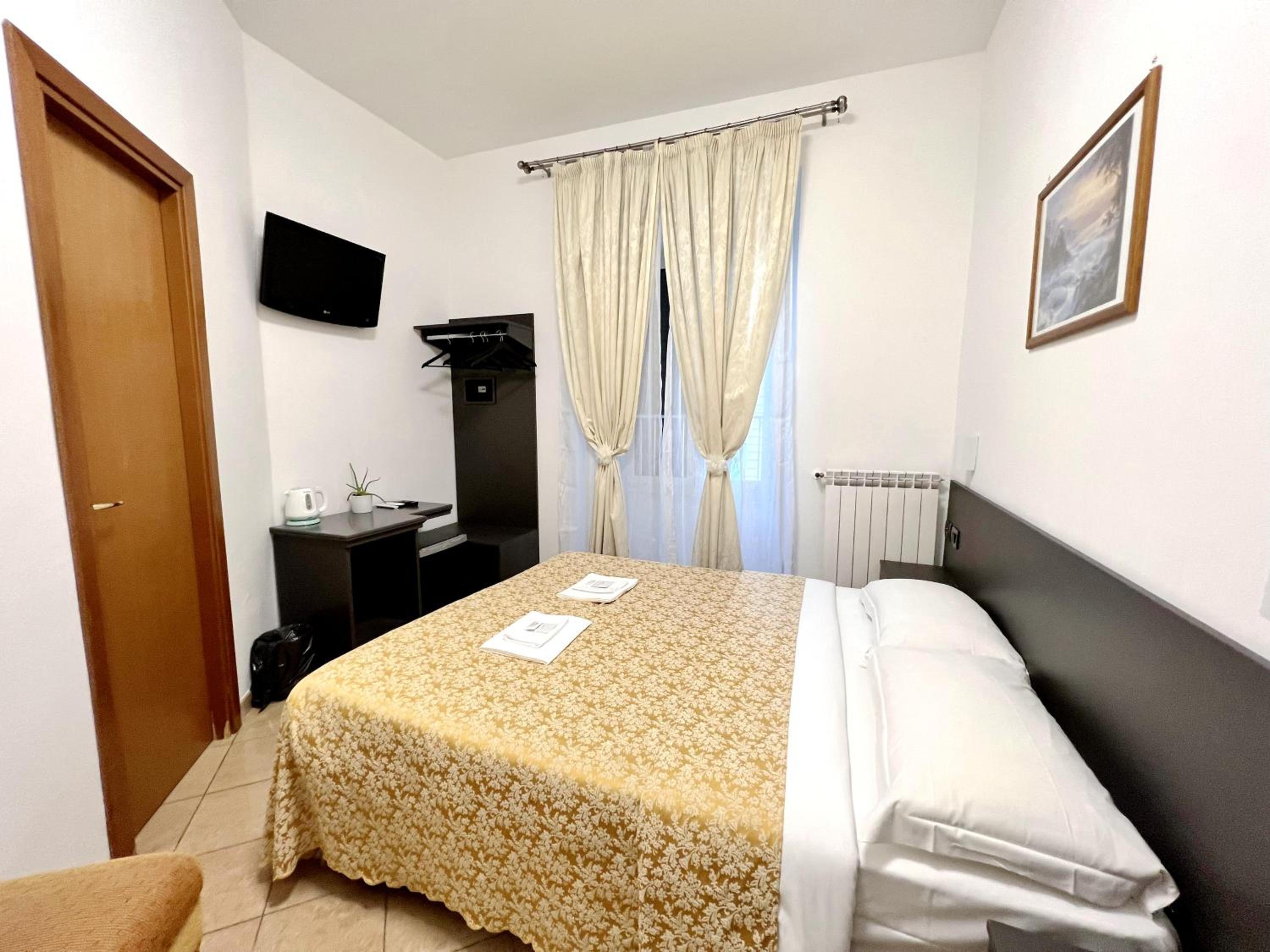Double Room with Private Bathroom