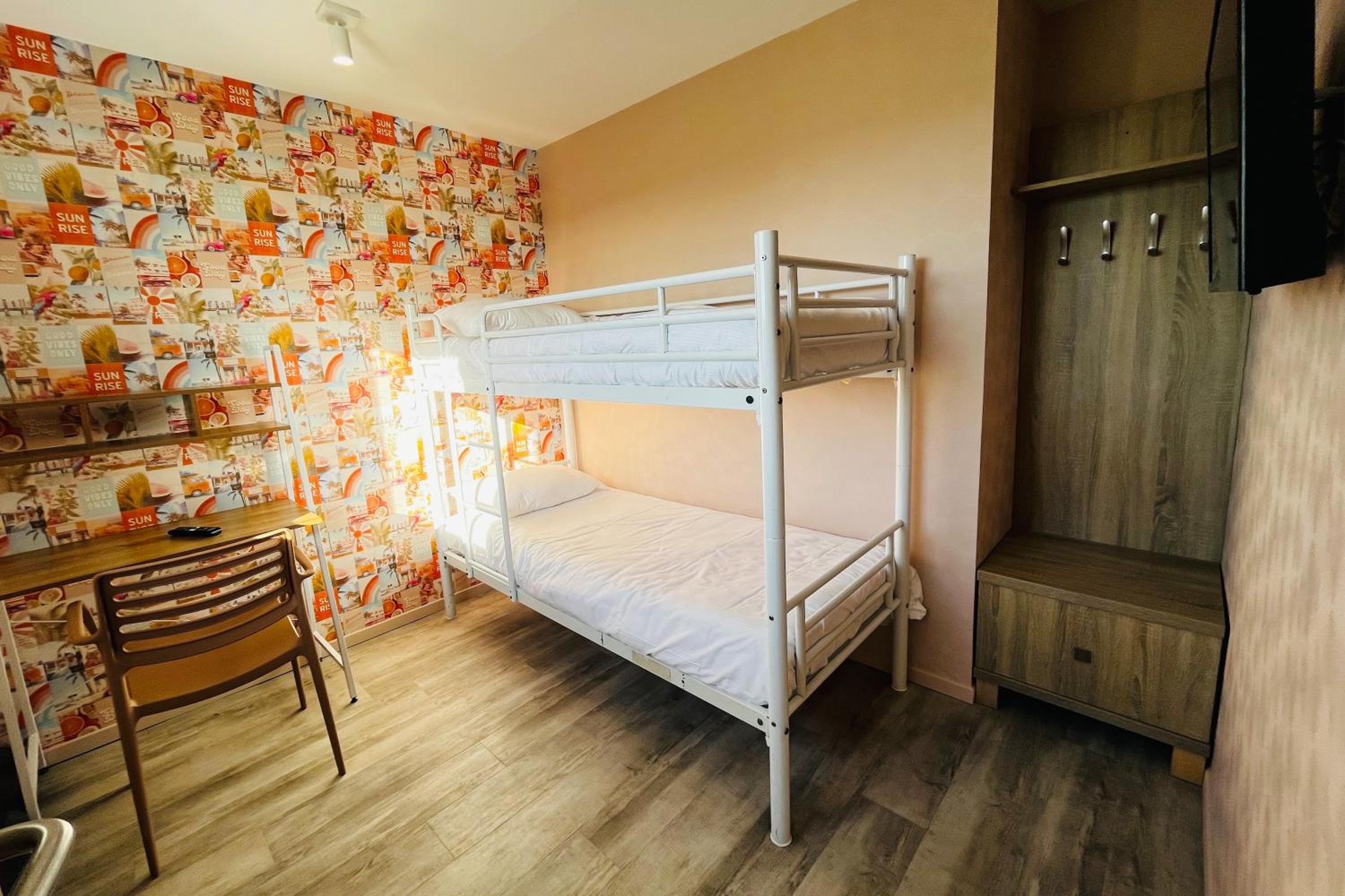 Comfort Quadruple Room - Photo 3