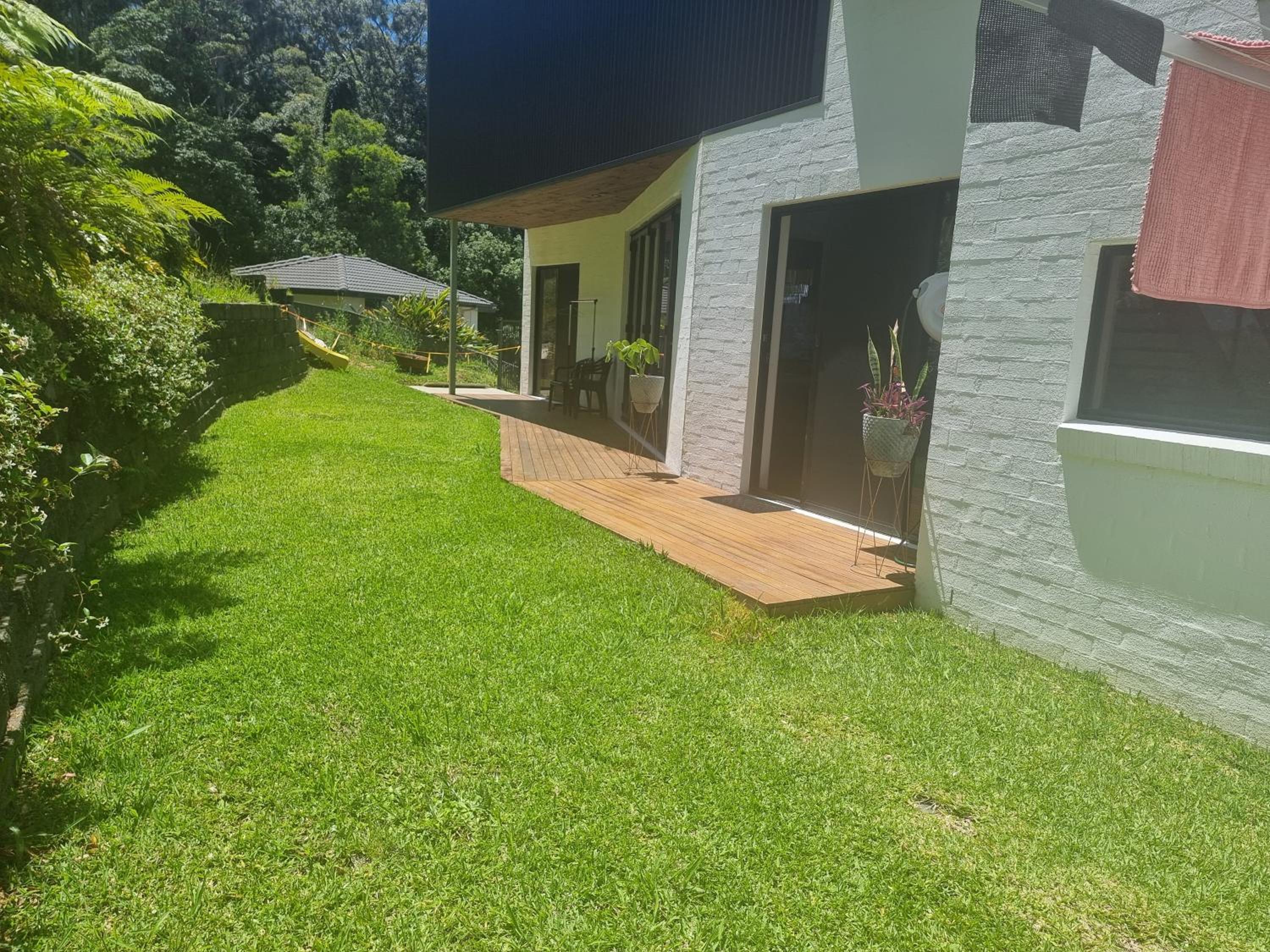 Four-Bedroom House photo 2