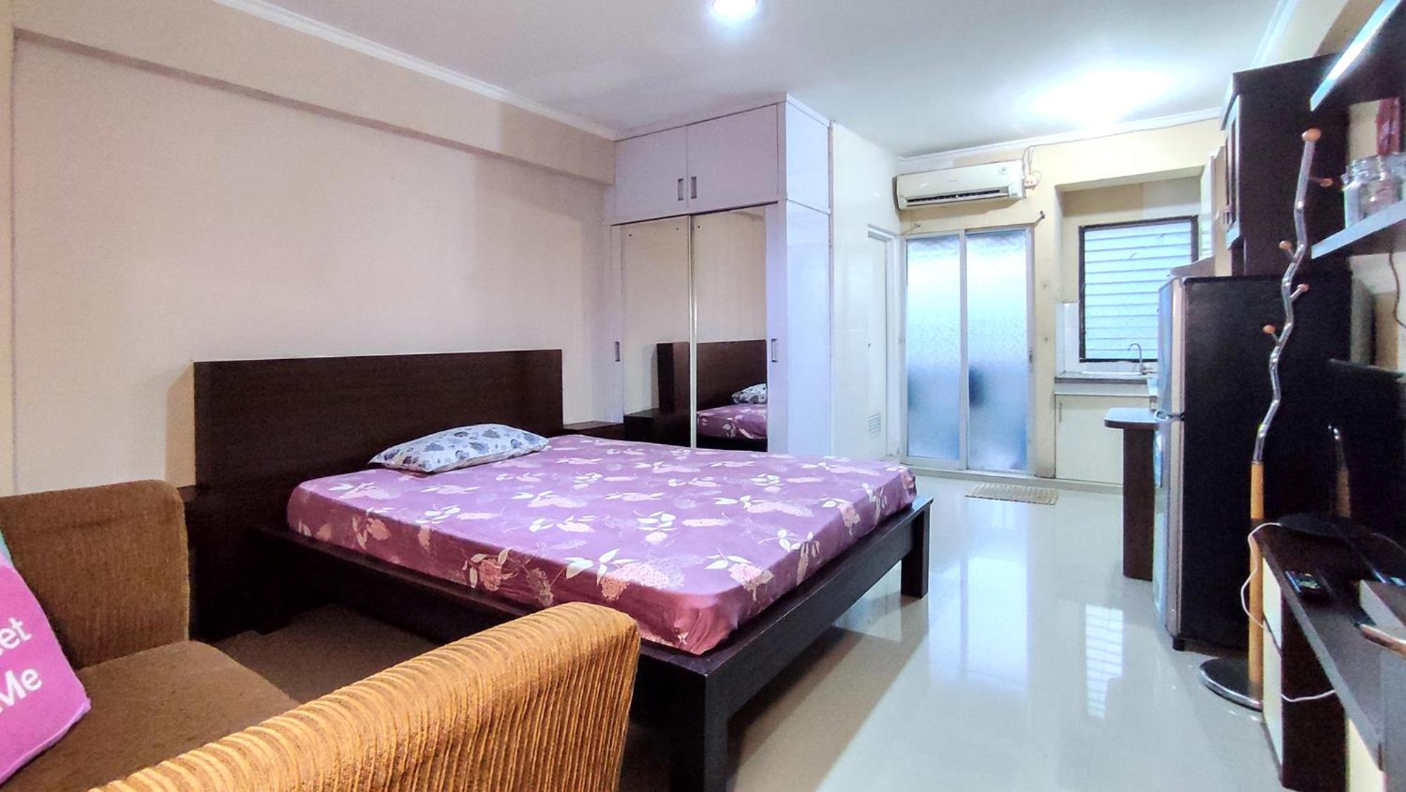 One-Bedroom Apartment - Photo 4