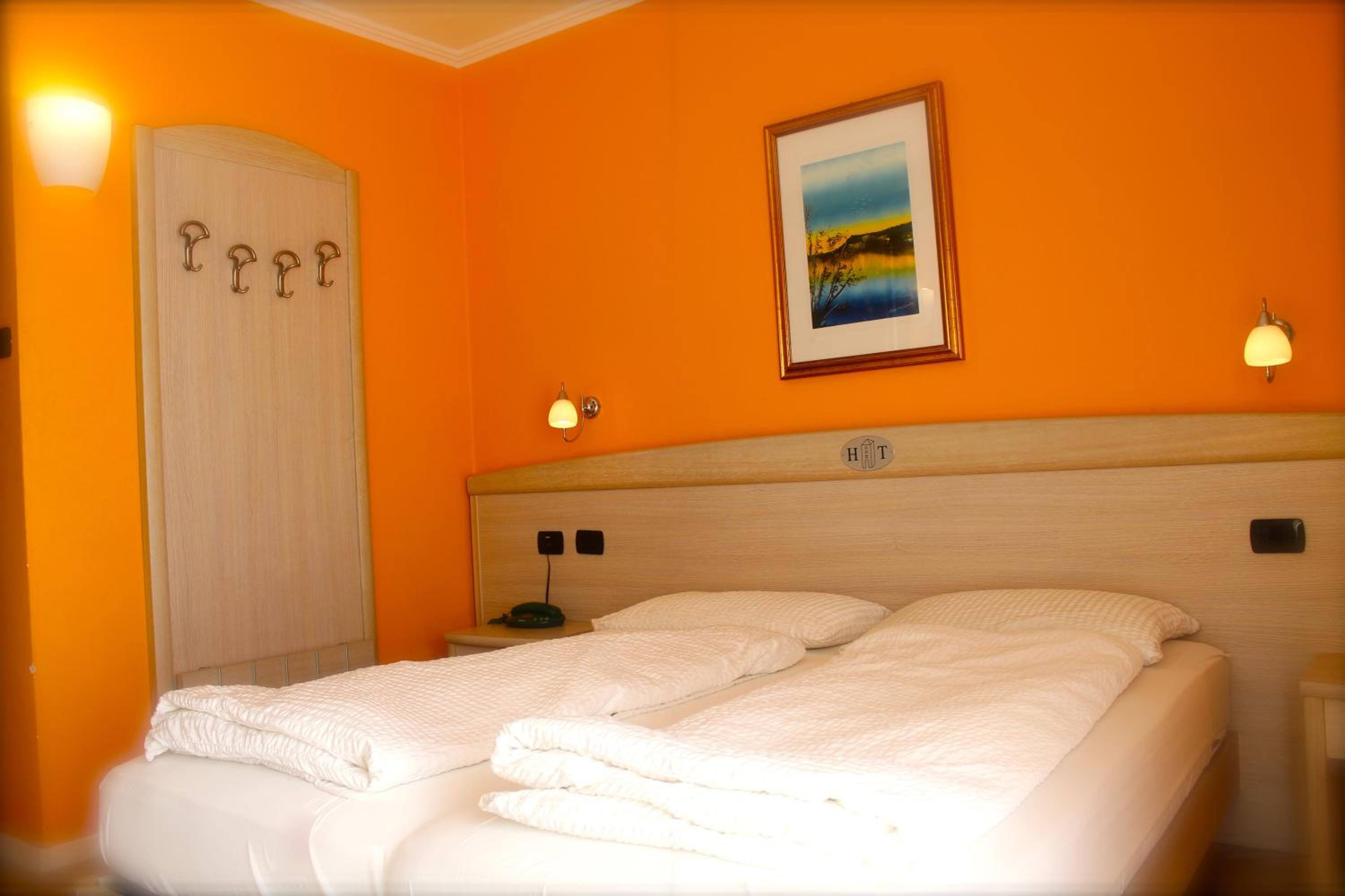 Economy Double or Twin Room photo 2