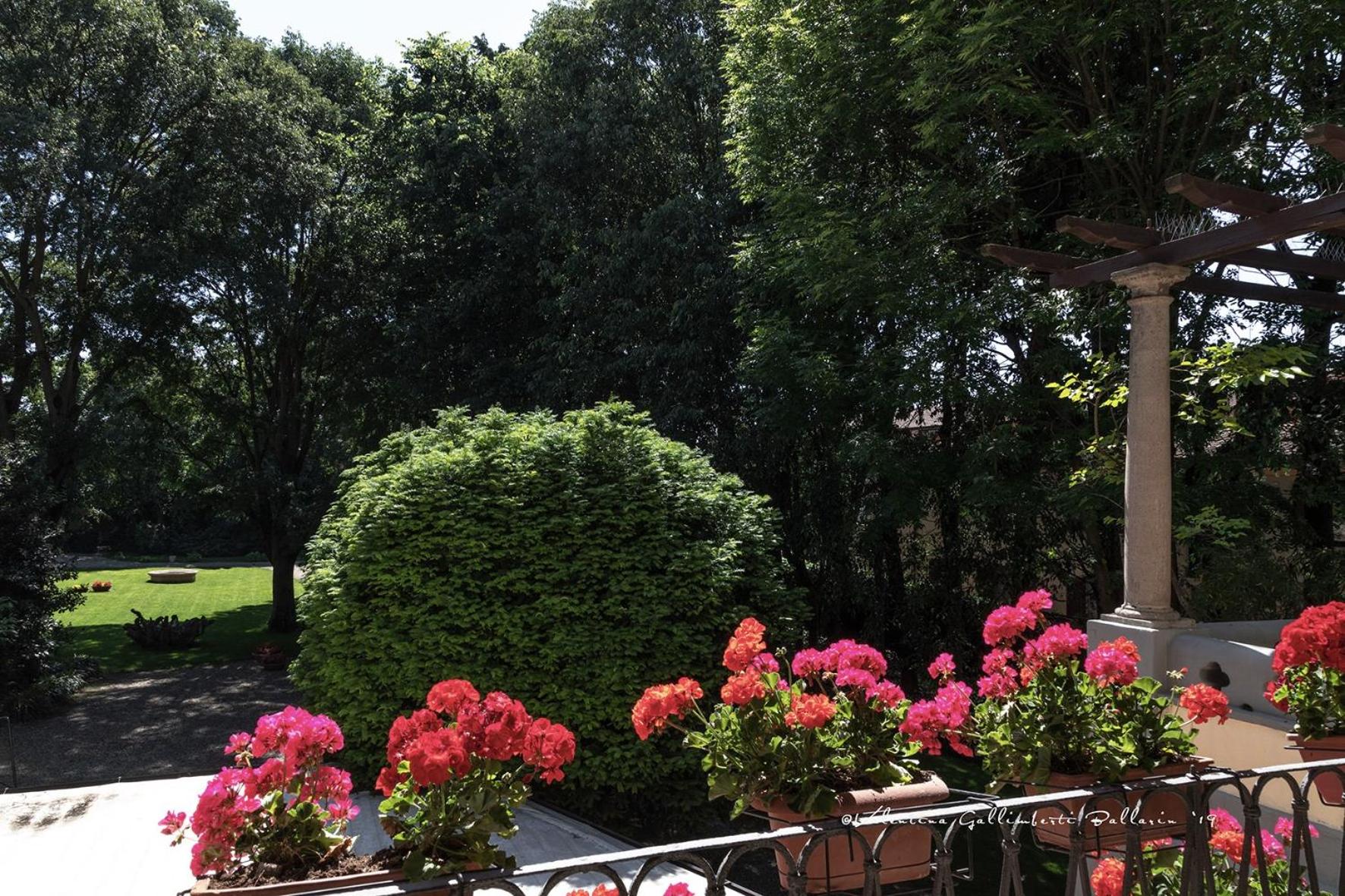 Double Room with Terrace - Photo 9