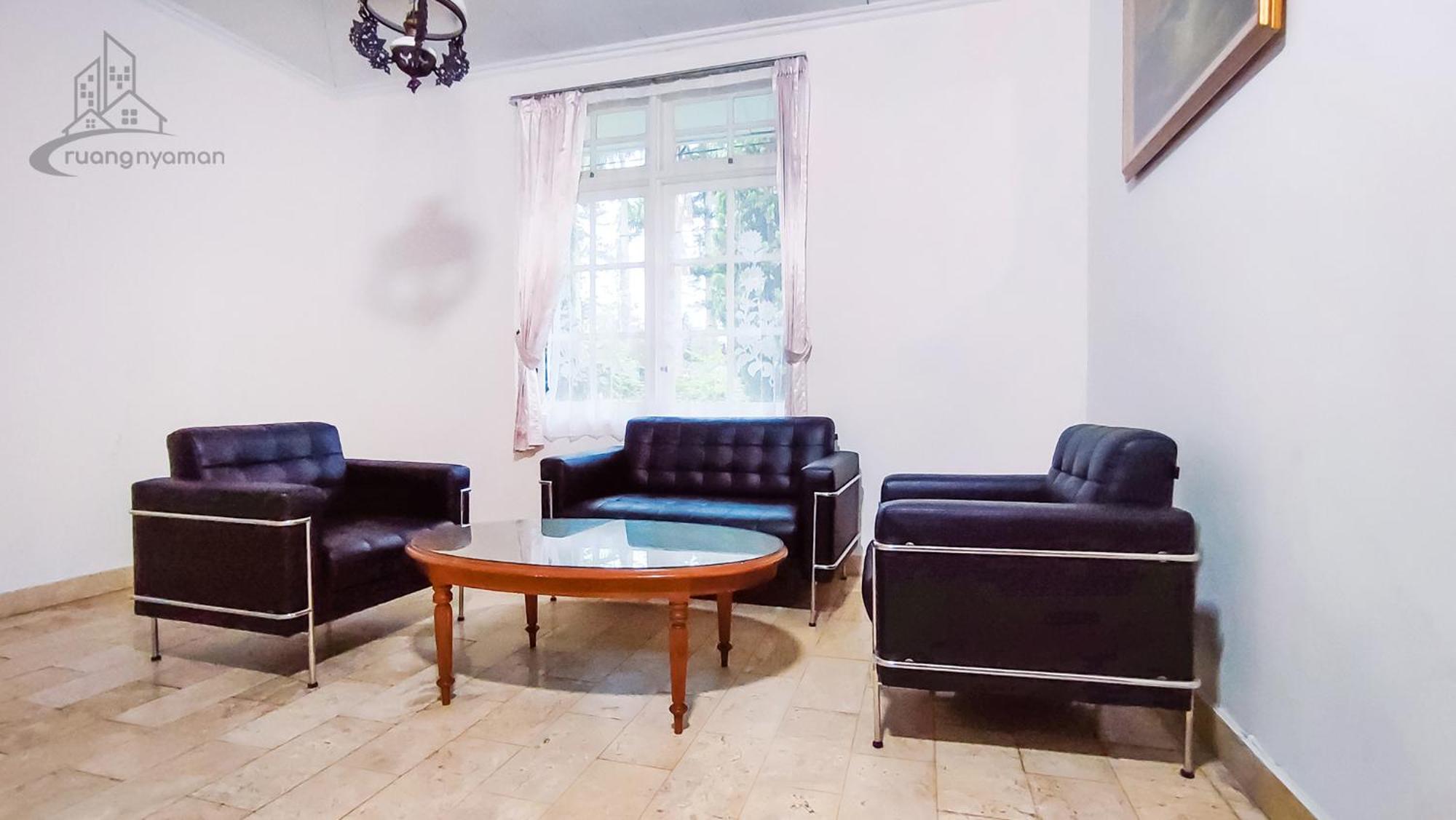 Three-Bedroom Villa - Photo 10