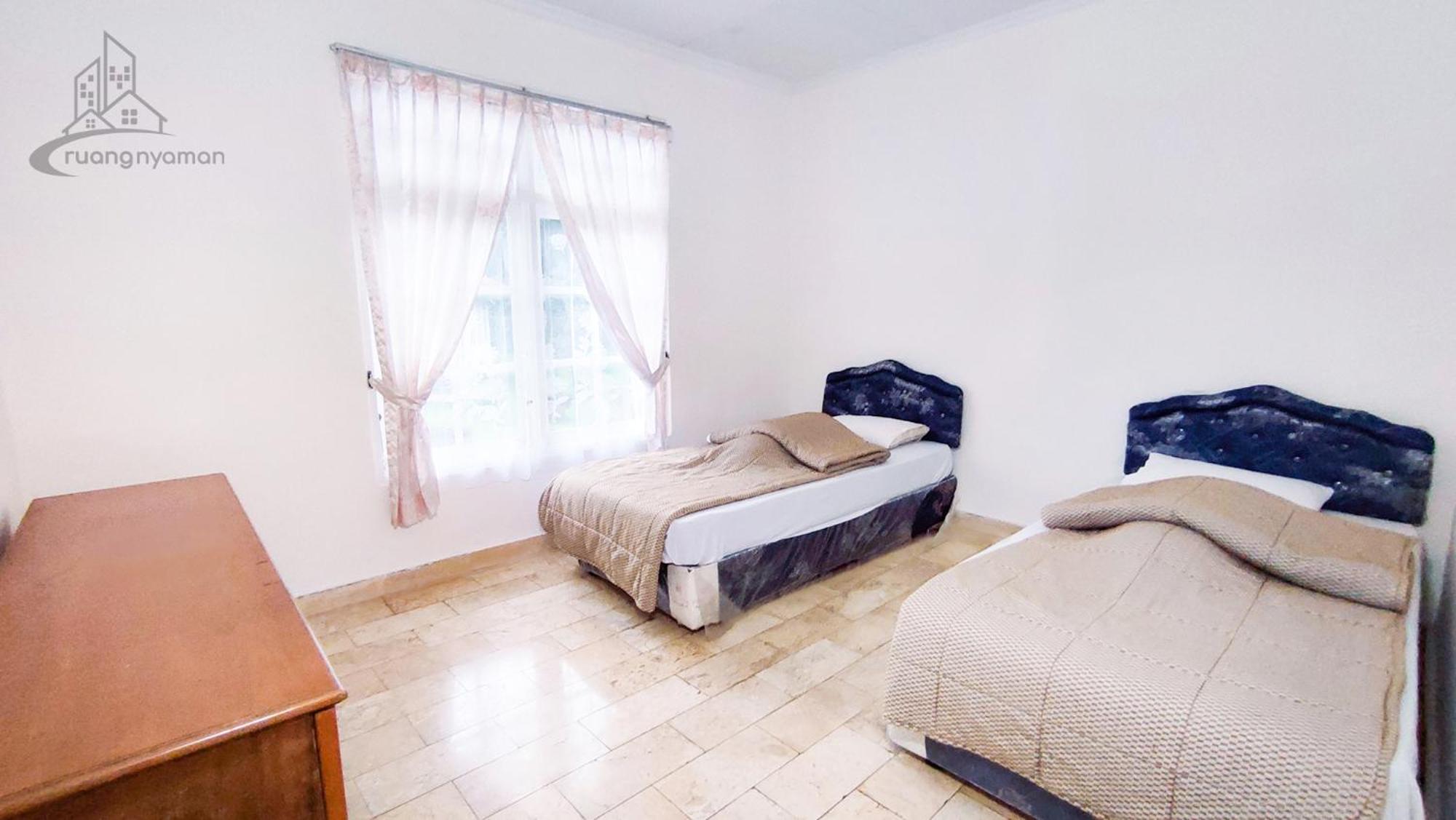 Three-Bedroom Villa - Photo 12