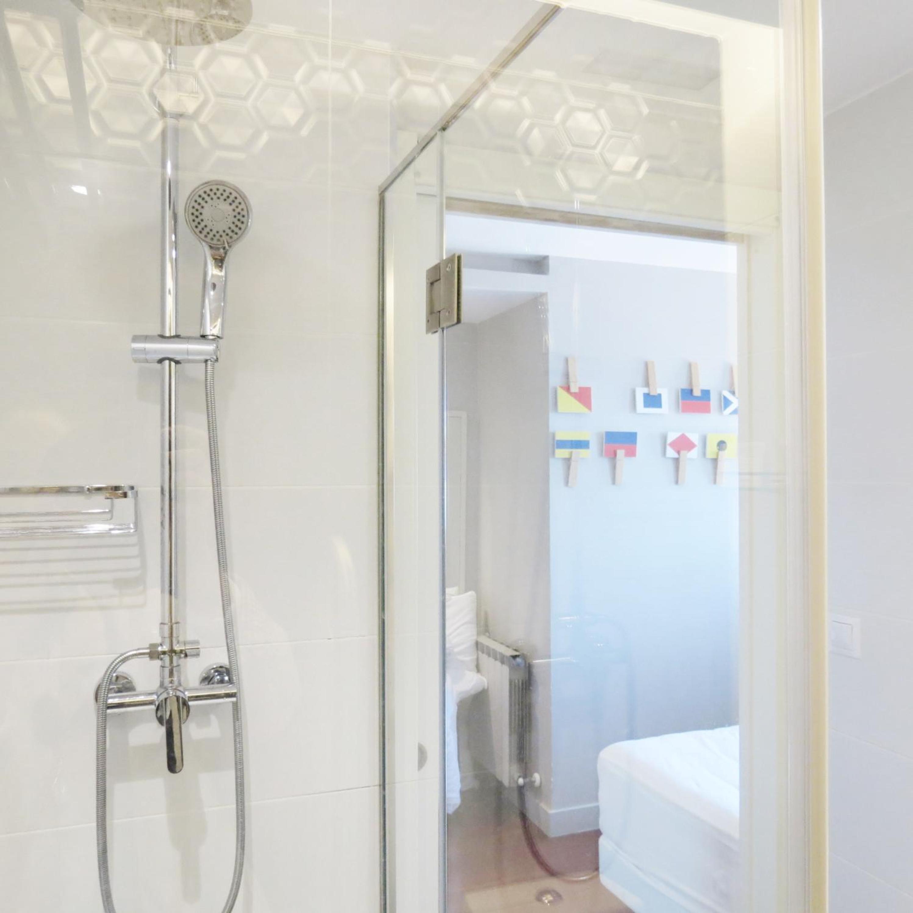 Double Room - Photo 4