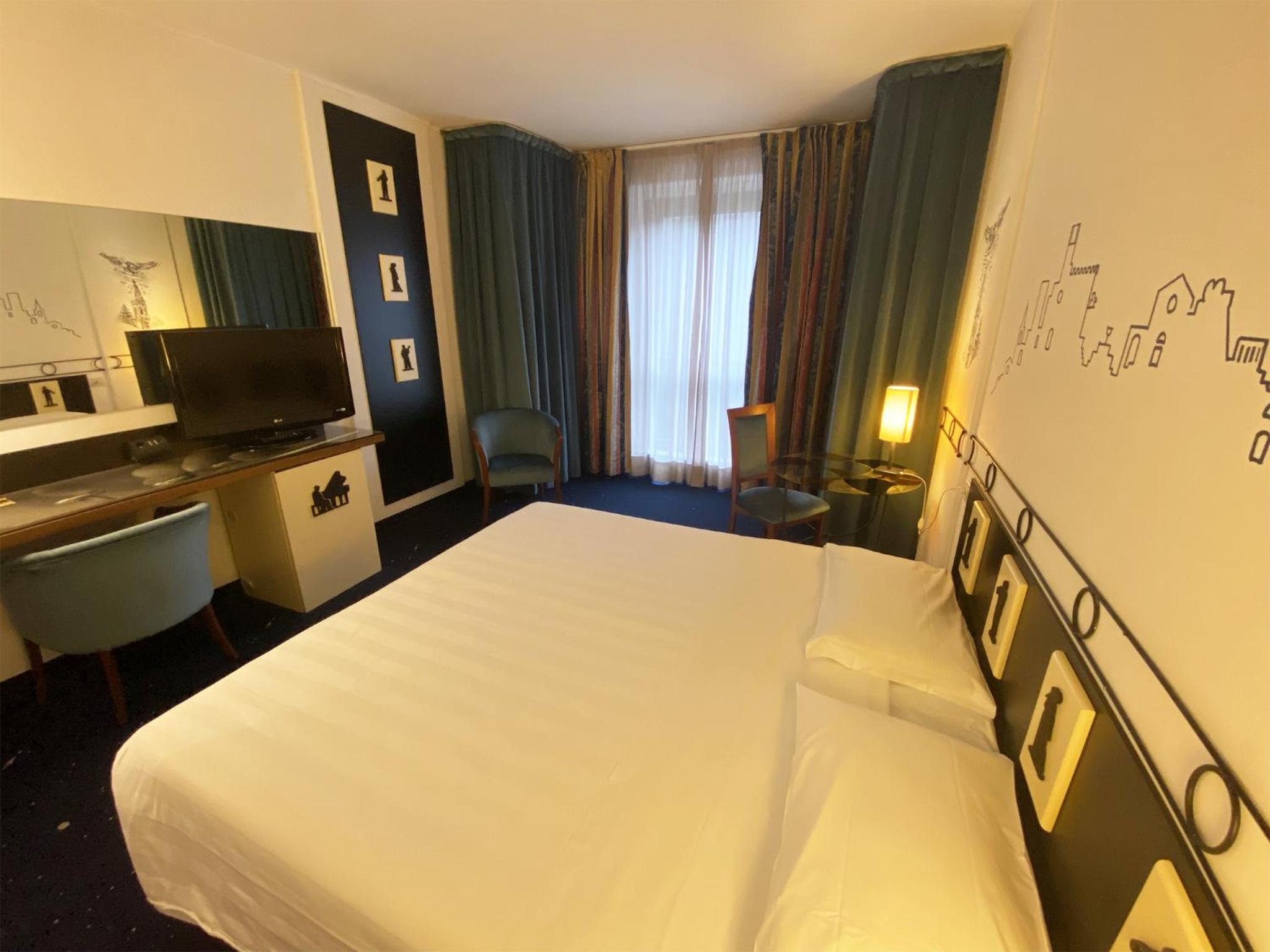 Superior Double or Twin Room - Photo 6