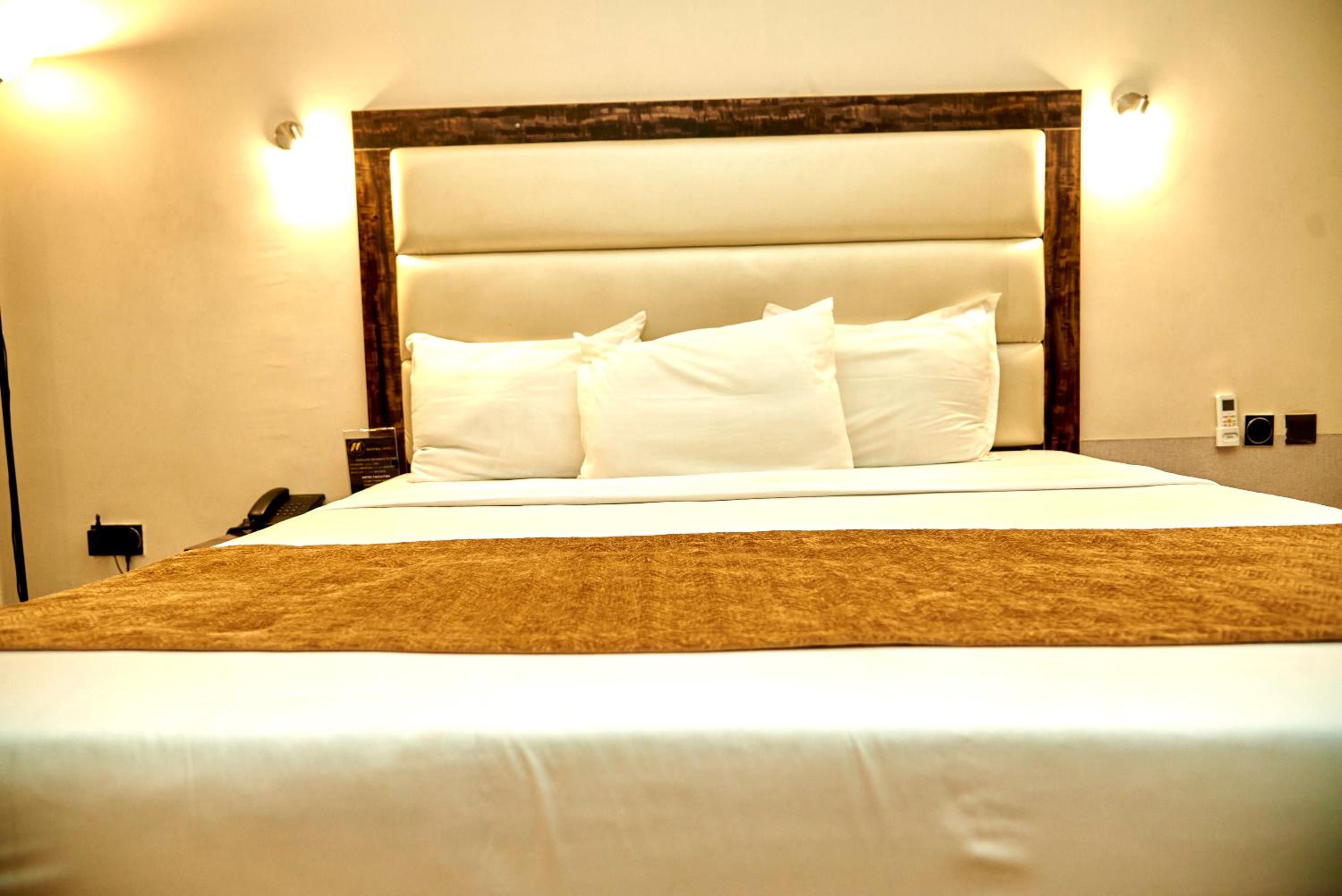 Budget Double Room photo 2