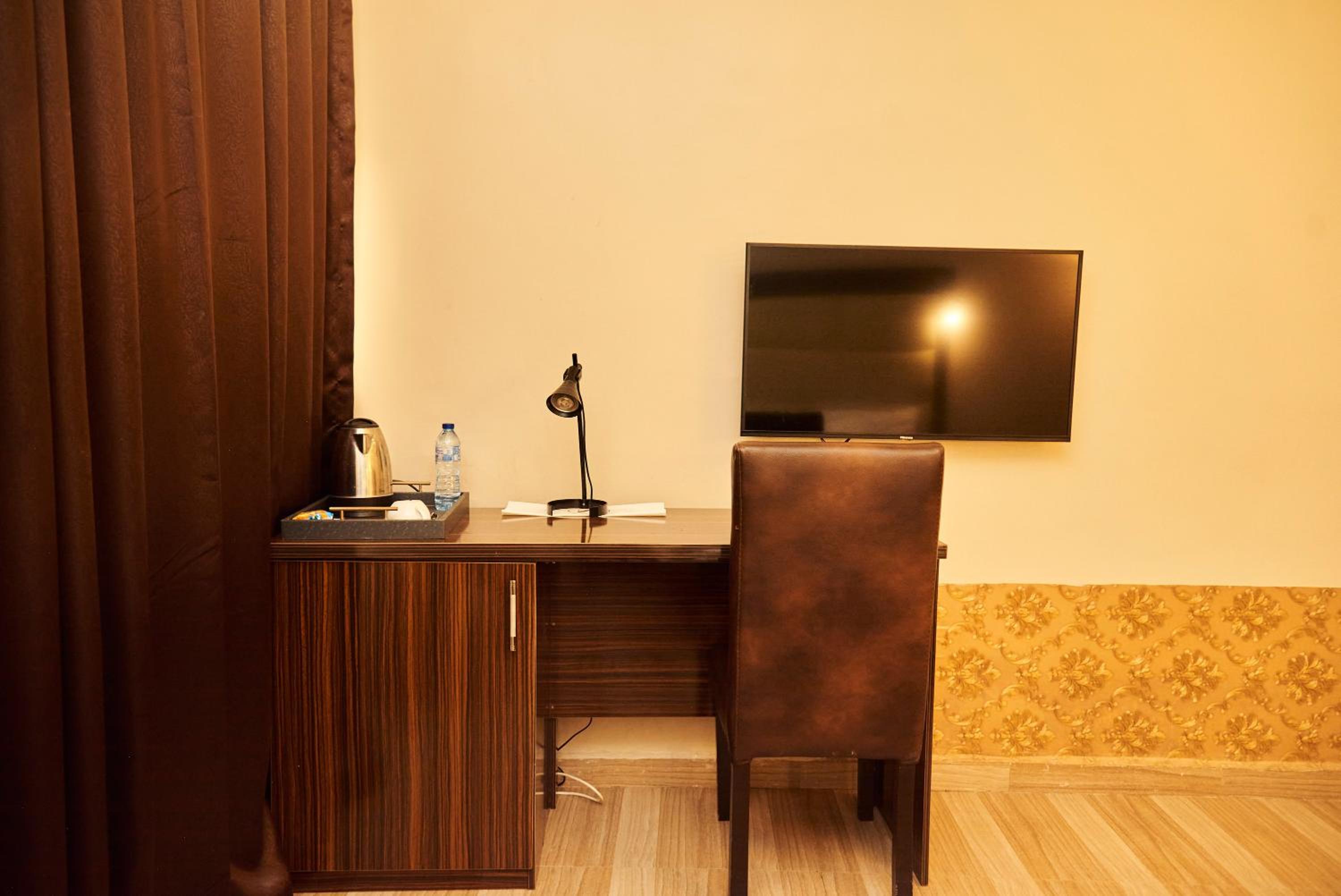 Deluxe Double Room photo 3