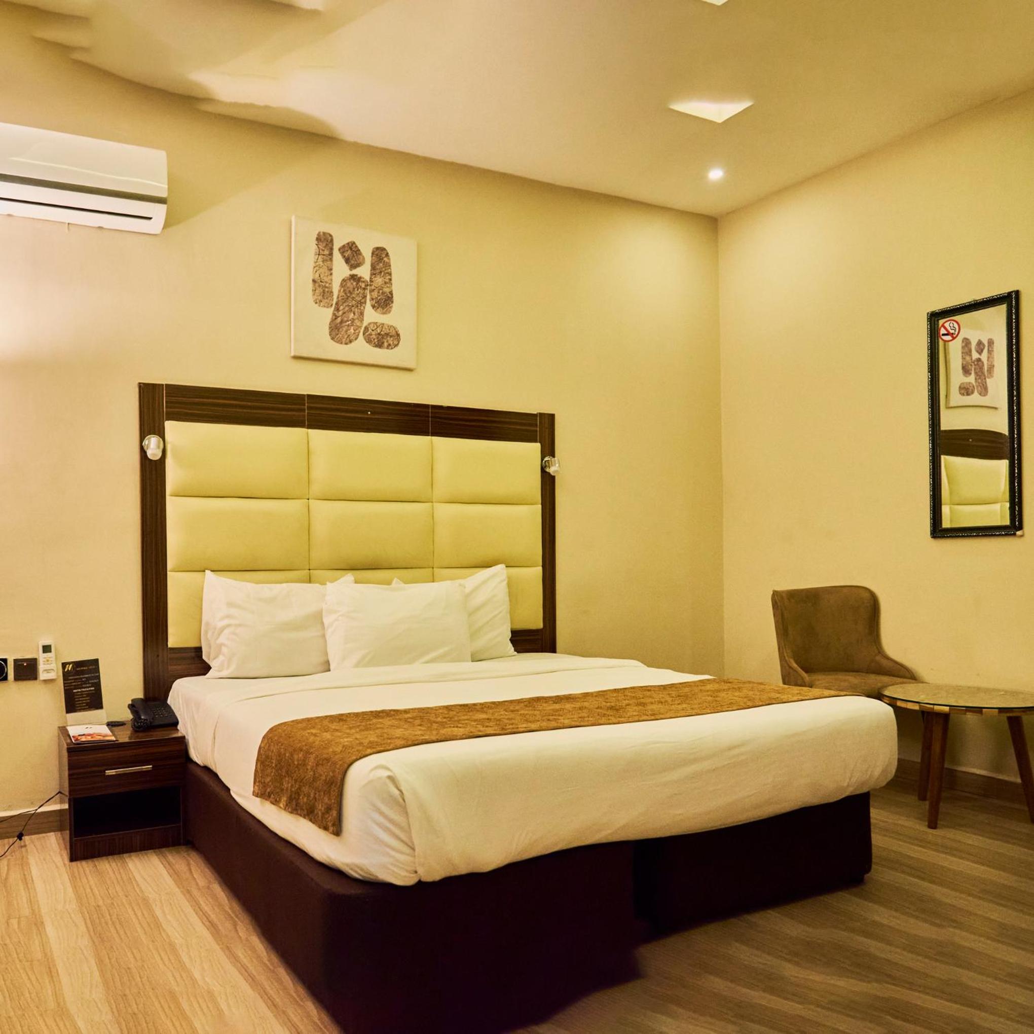 Executive Suite photo 1