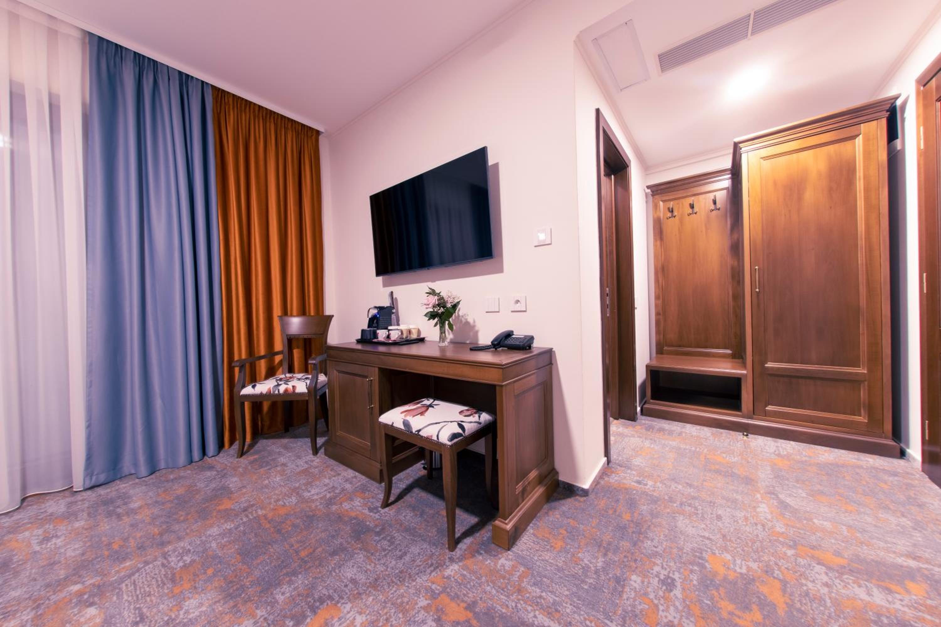 Double Room photo 2