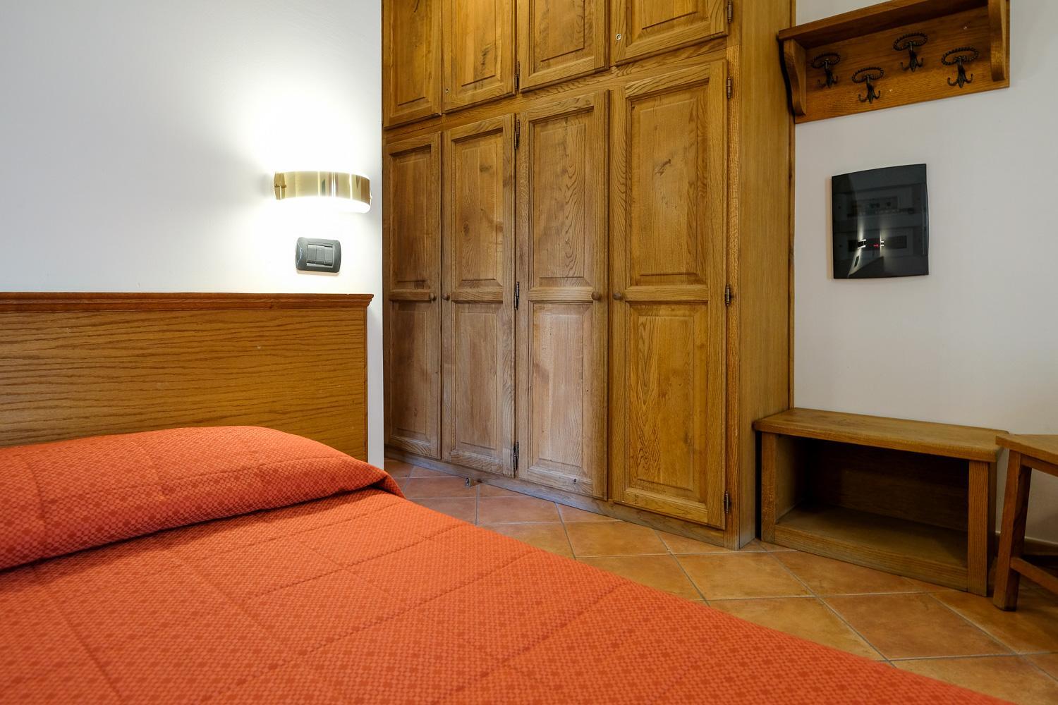 Superior Triple Room photo 3