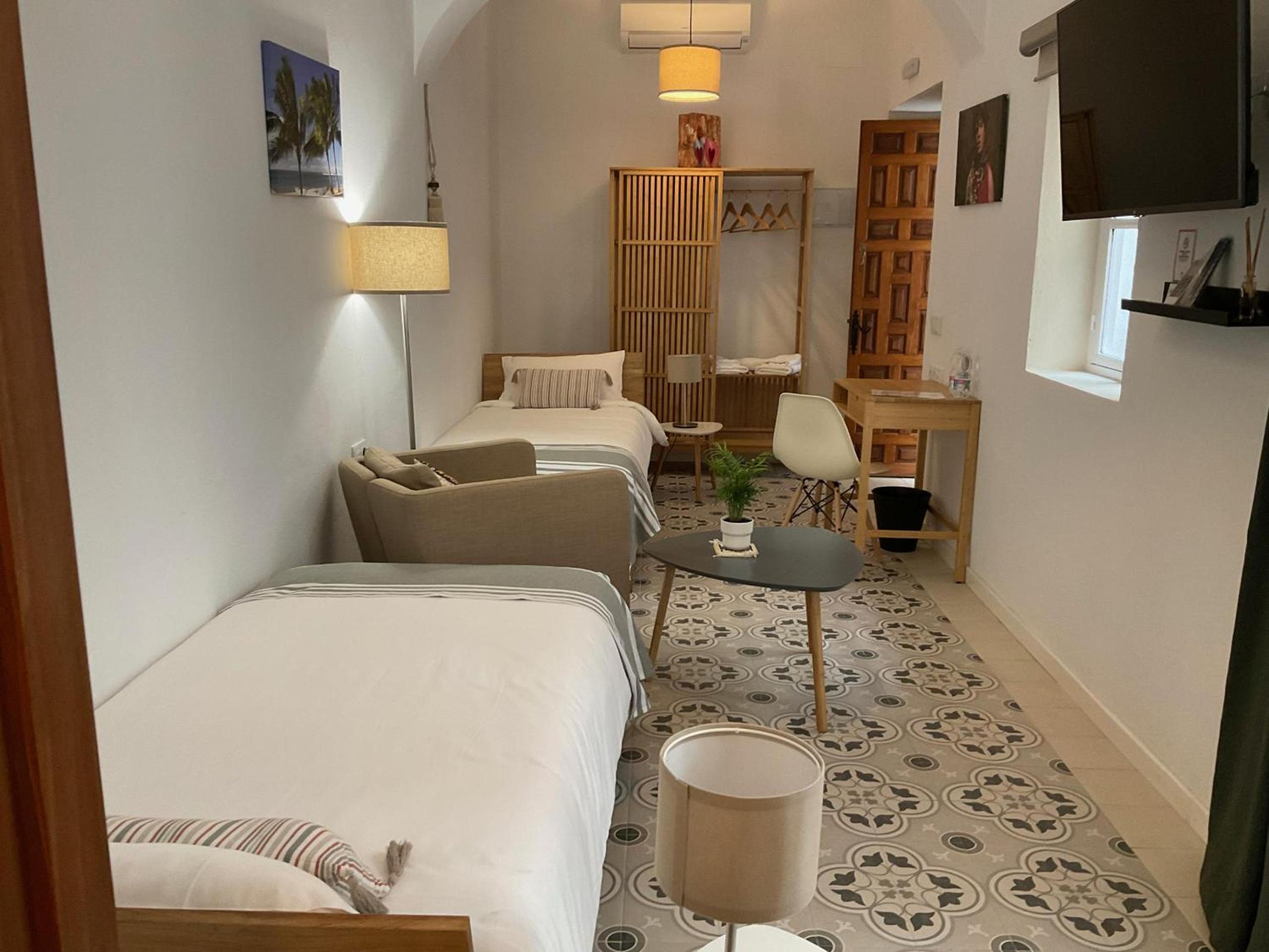 Habitación Estándar con Dos Camas Individuales