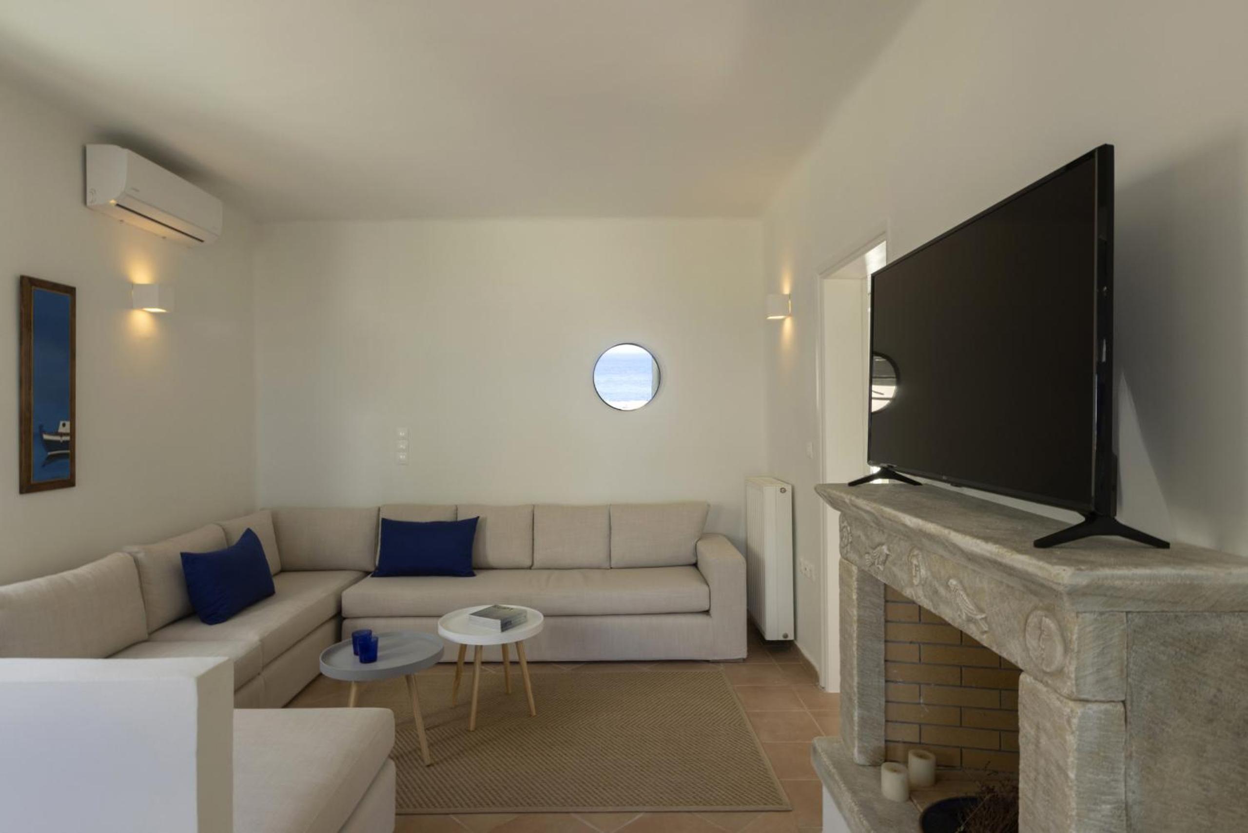 Villa with Private Pool photo 1