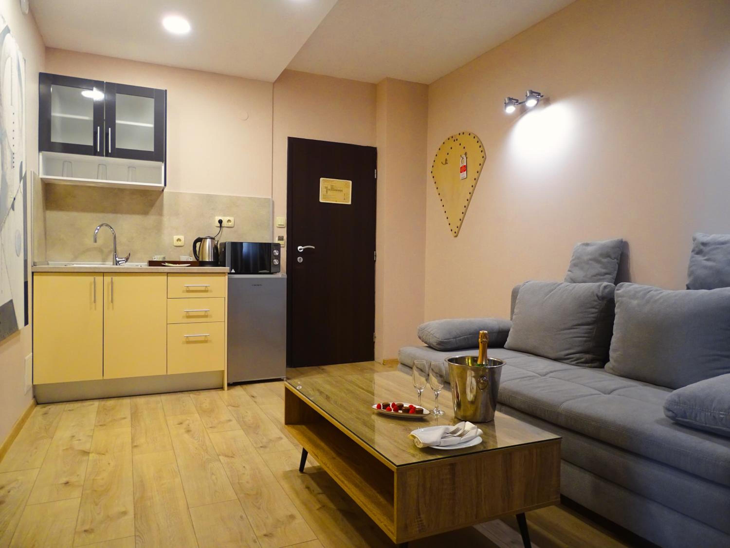Apartment photo 3