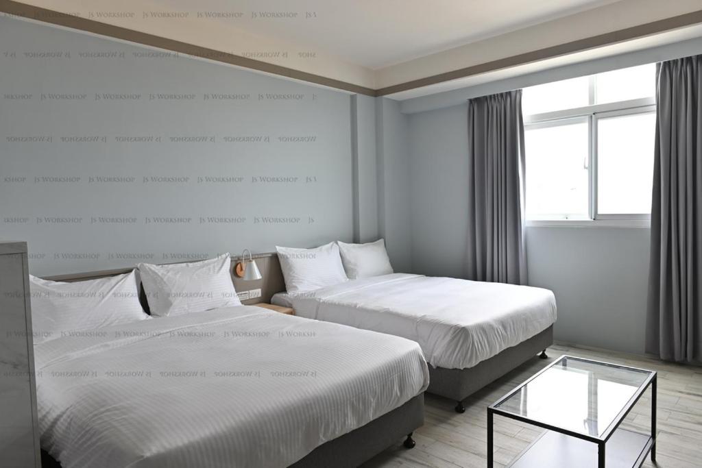 Classic Quadruple Room - Photo 1
