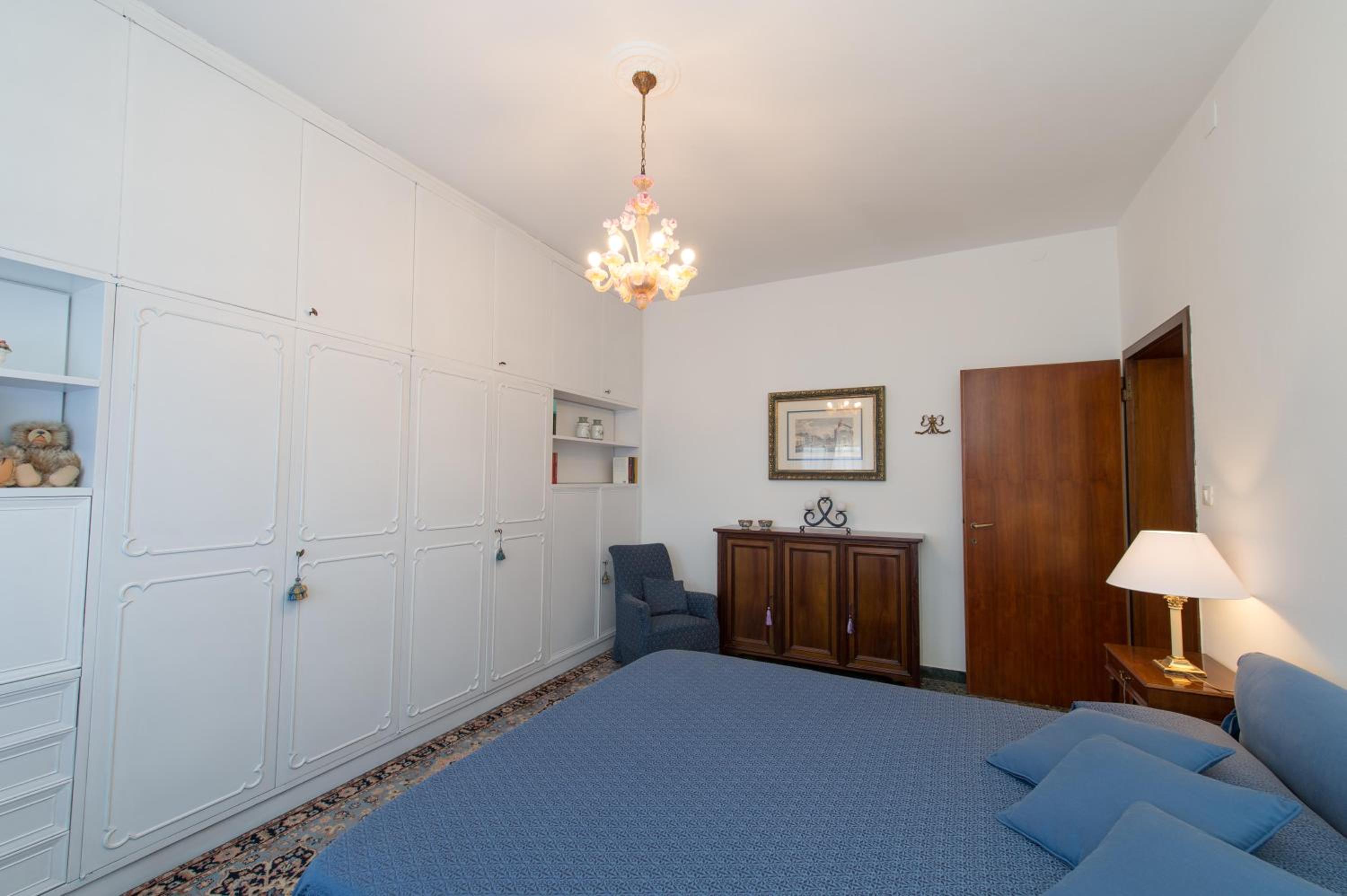 Apartment with Balcony photo 1