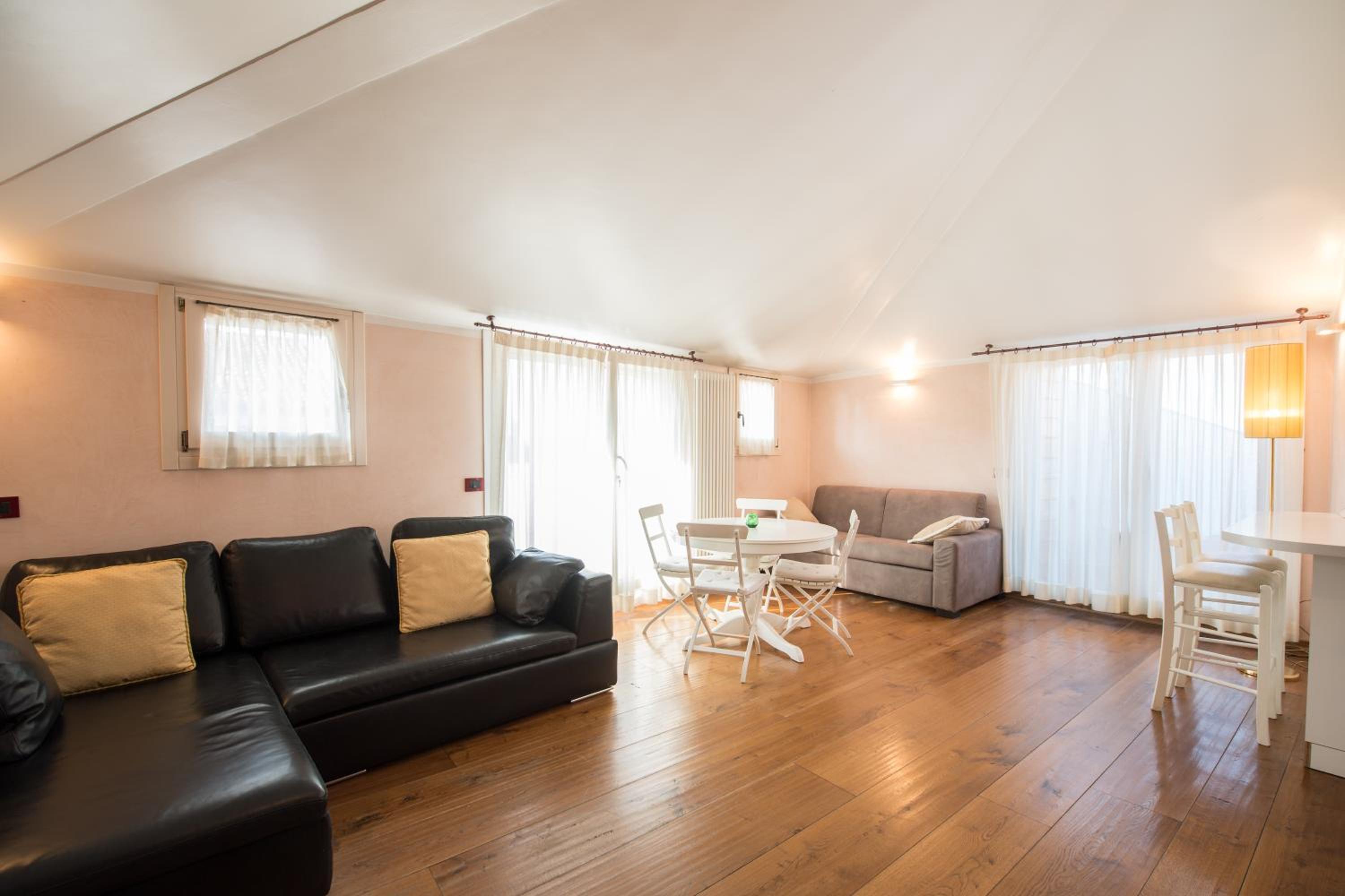 Penthouse Apartment photo 1