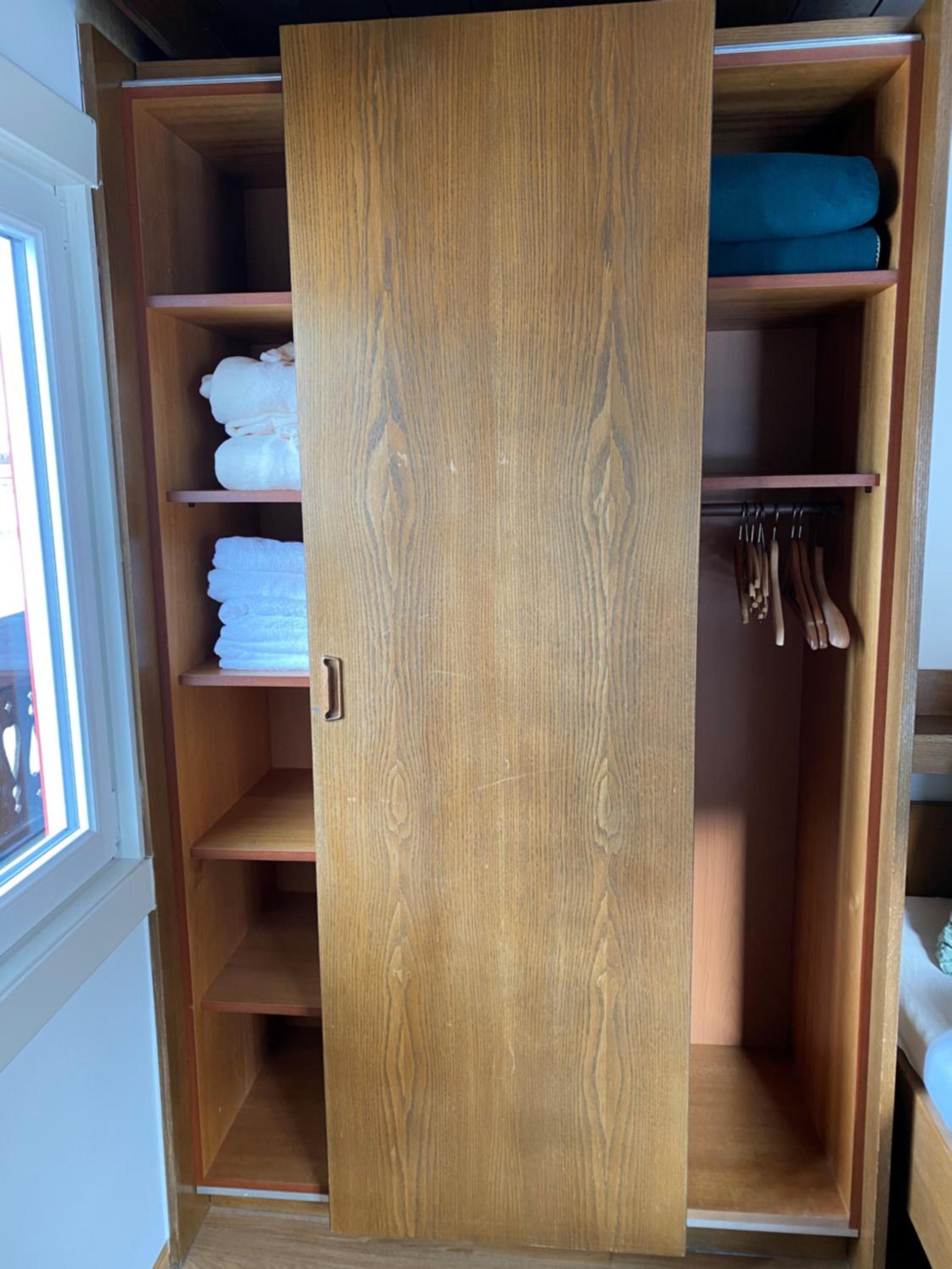 One-Bedroom Apartment - Photo 2