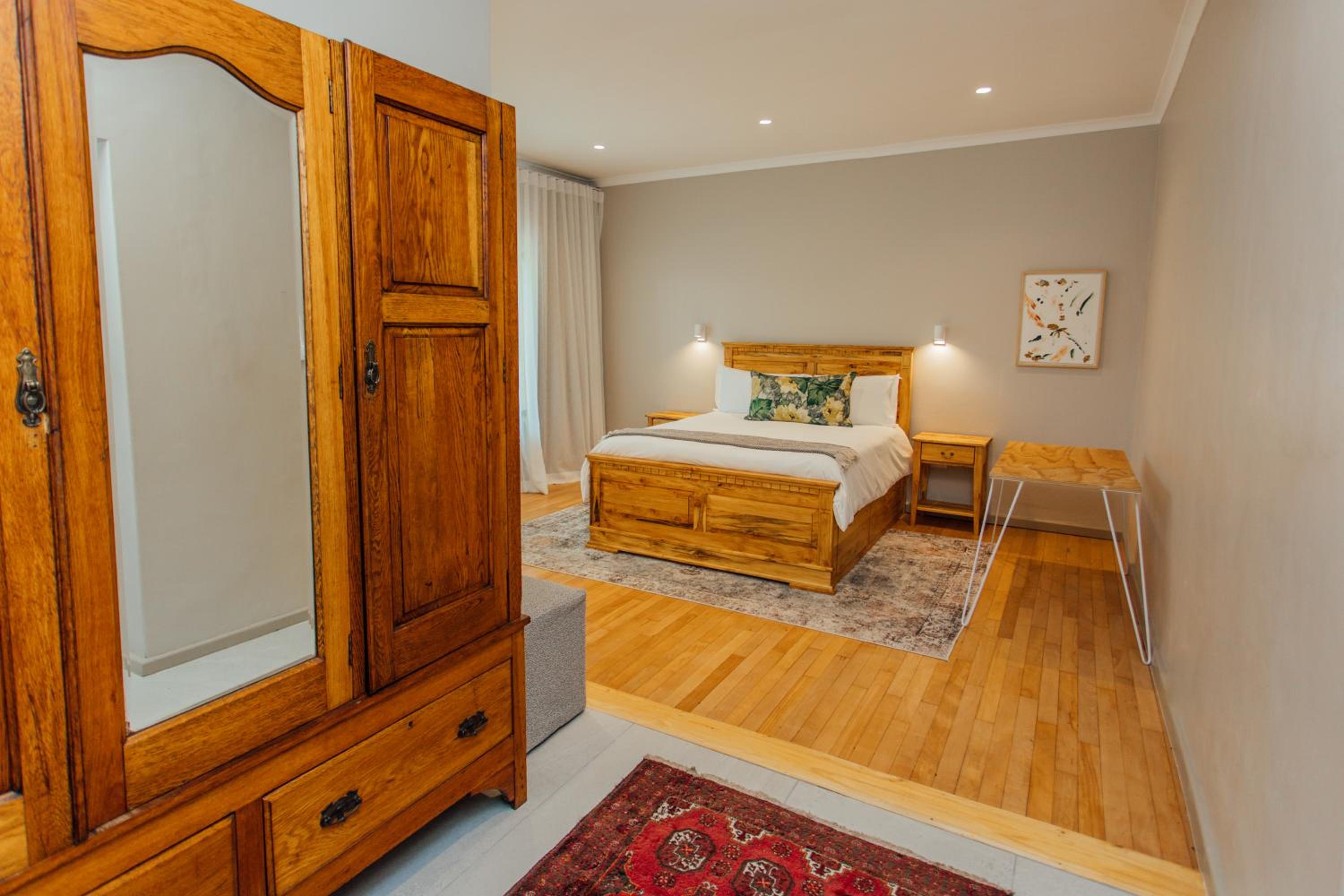 Two-Bedroom Apartment - Photo 1