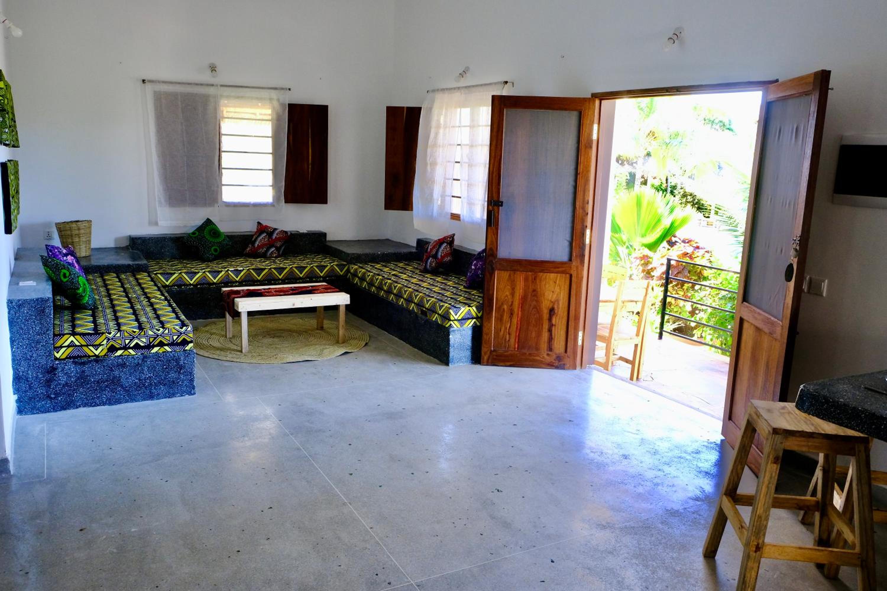 Two-Bedroom Villa - Photo 4