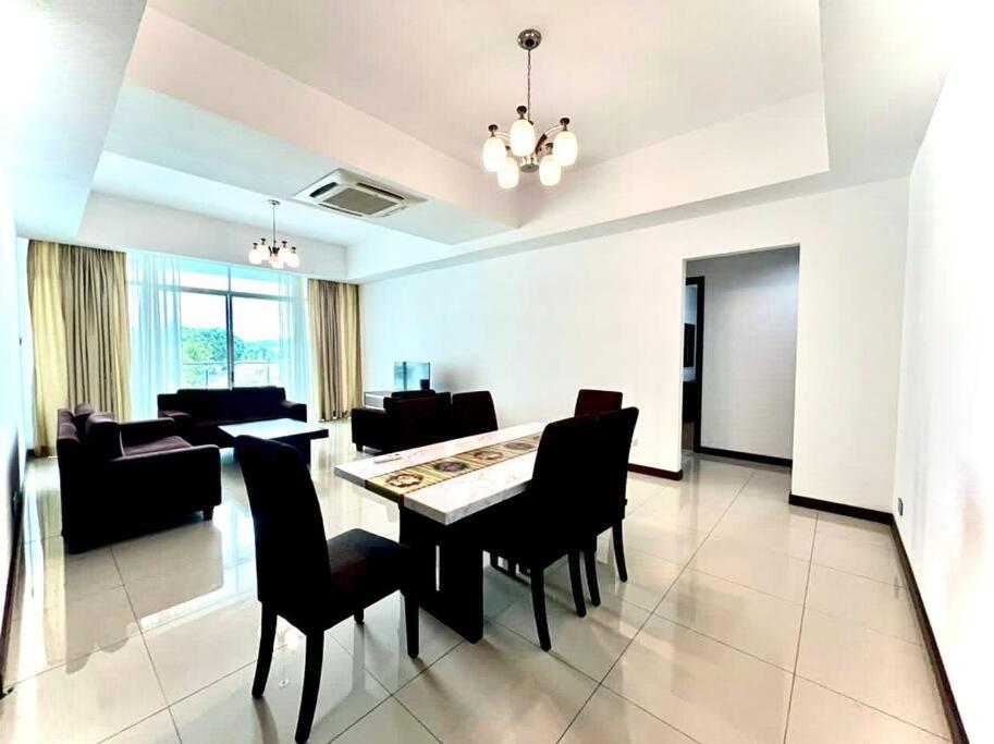 Three-Bedroom Apartment photo 1