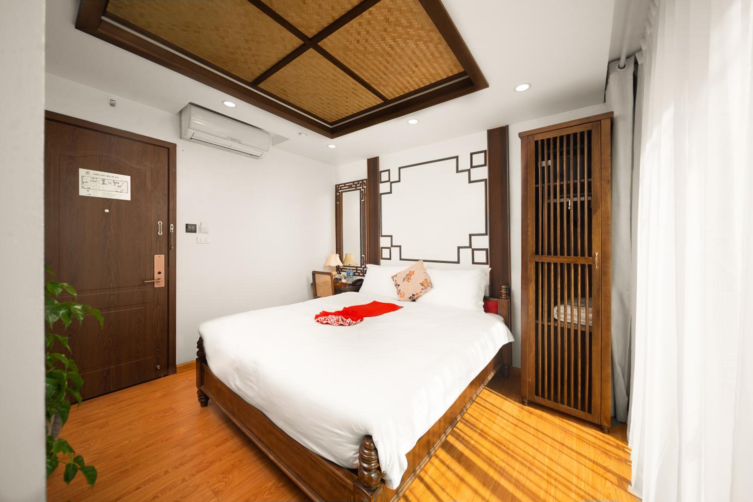 Executive Double Room with Balcony photo 3