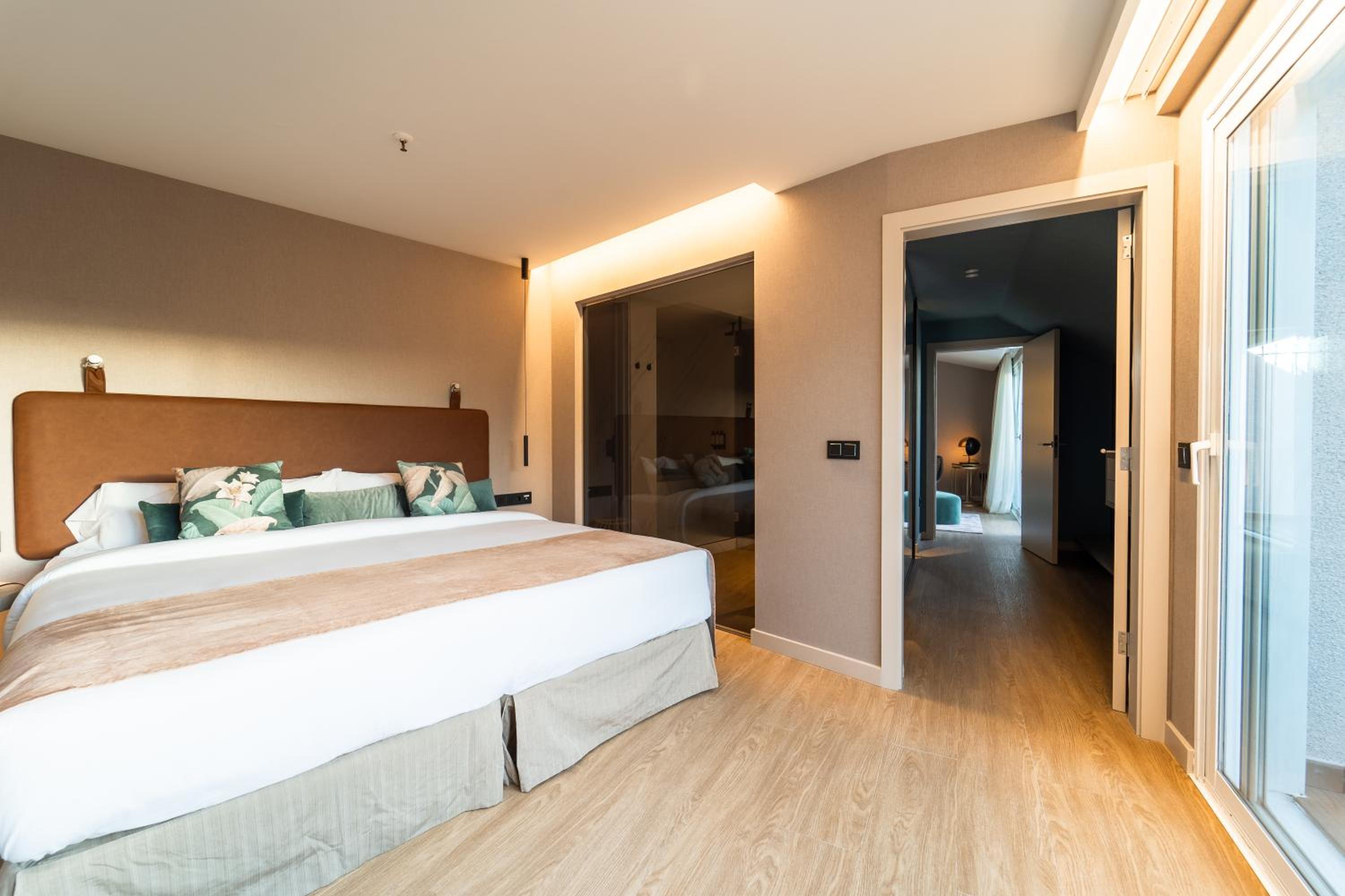 Grand Suite with Park View