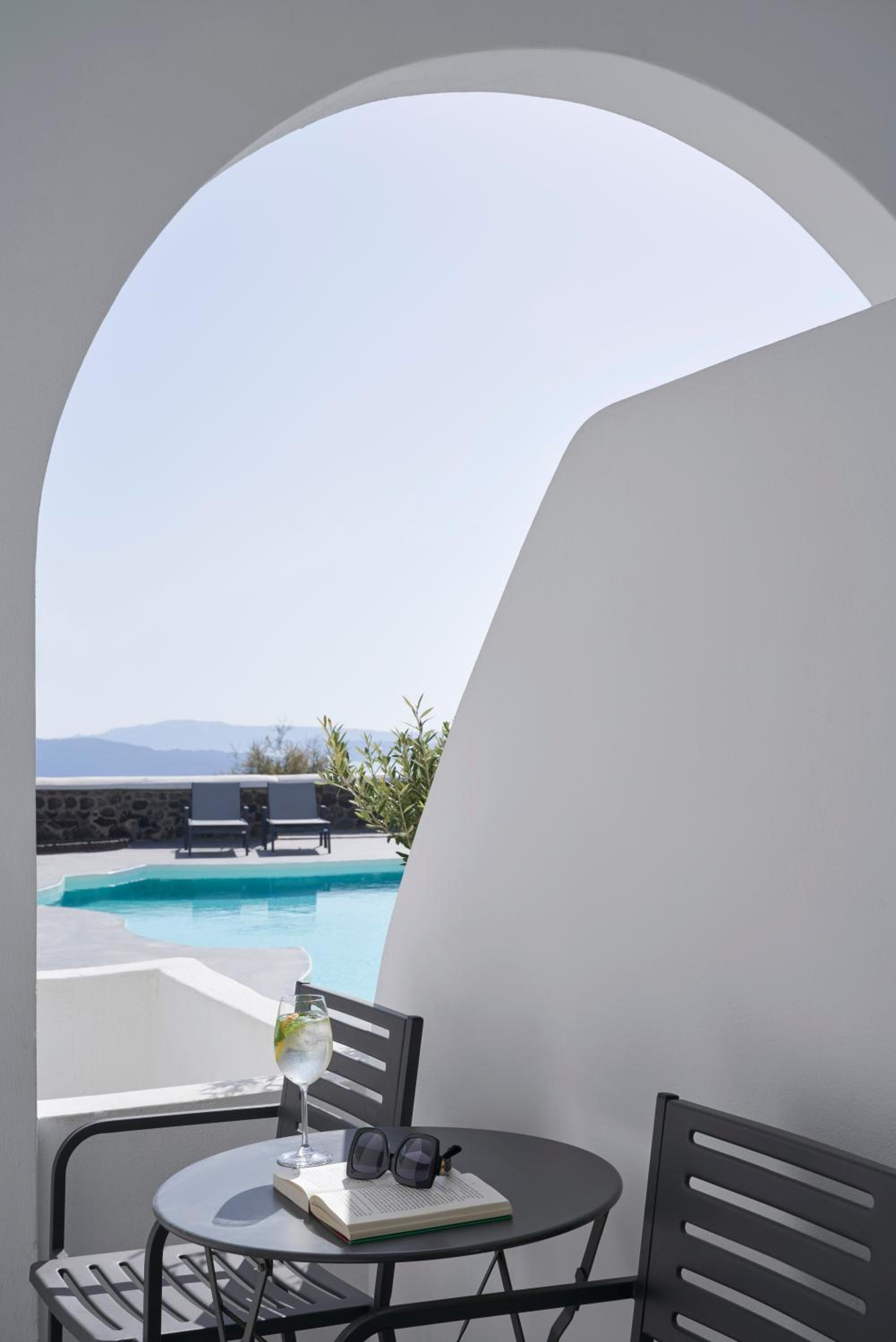 Superior Room with Jetted Tub & Side Sea View - Photo 6
