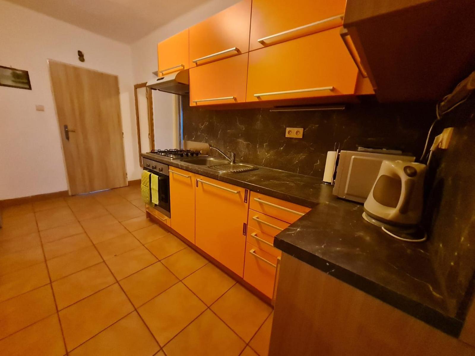 One-Bedroom Apartment - Photo 16