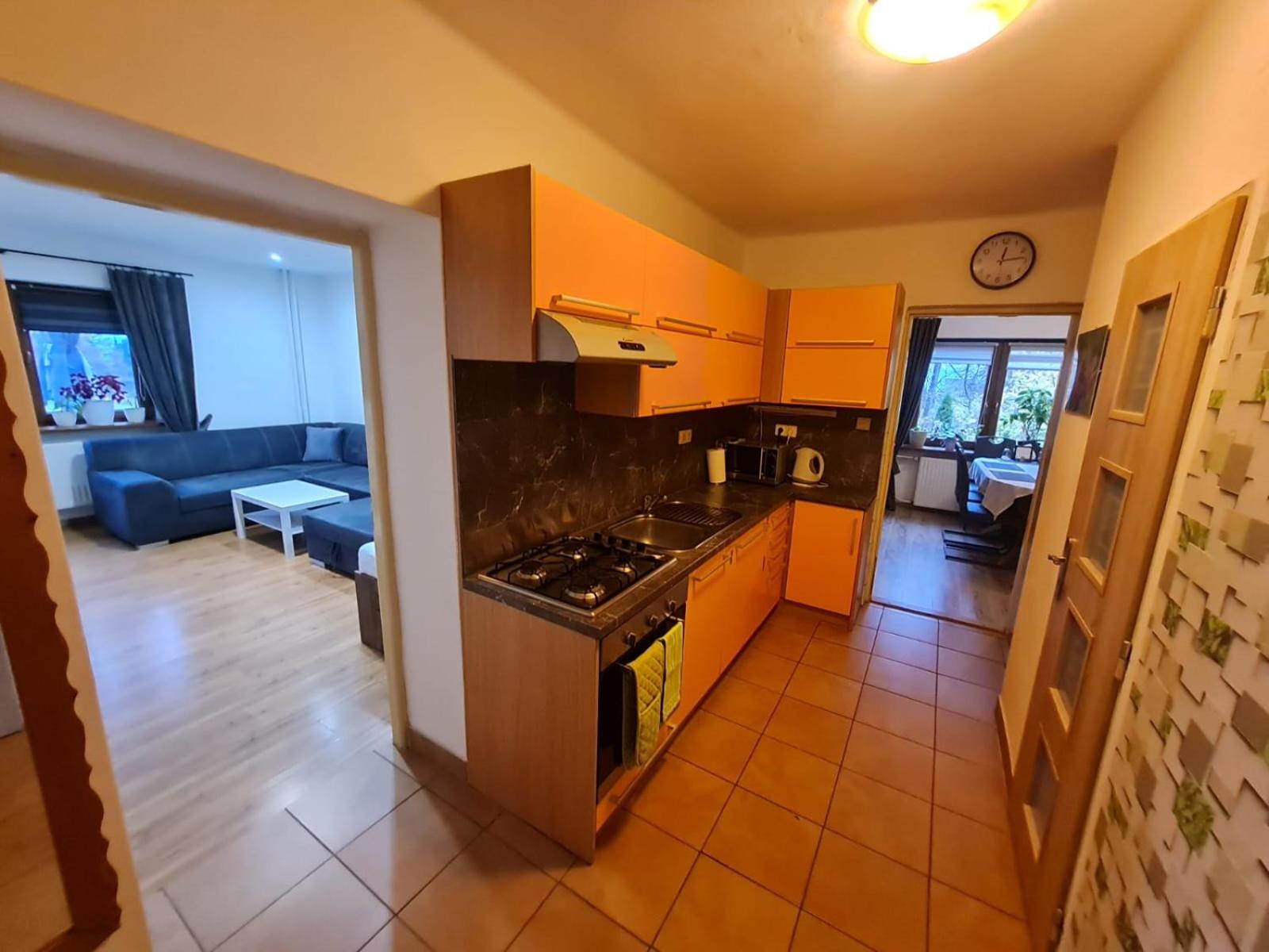 One-Bedroom Apartment - Photo 6
