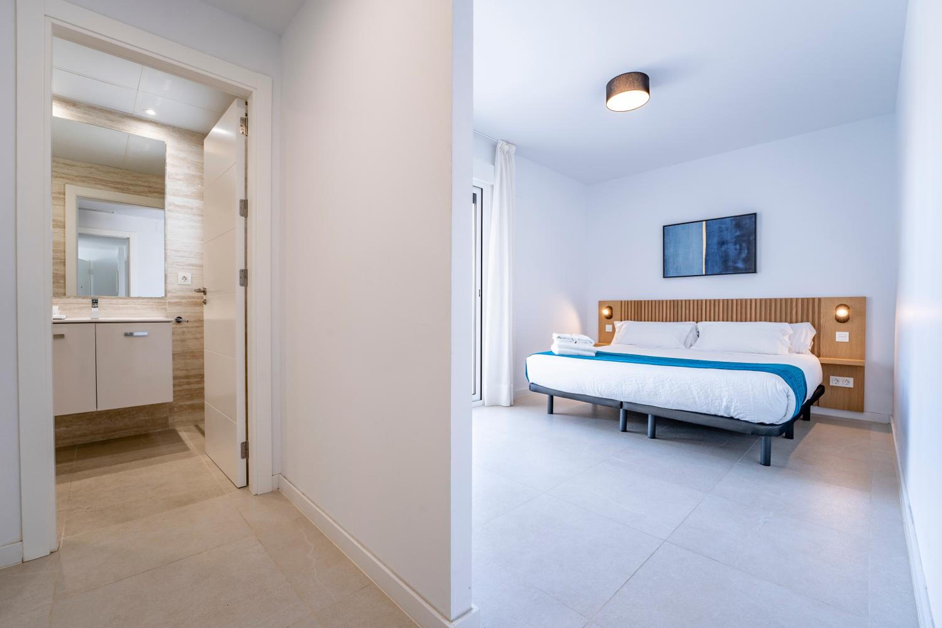Penthouse Apartment - Photo 8