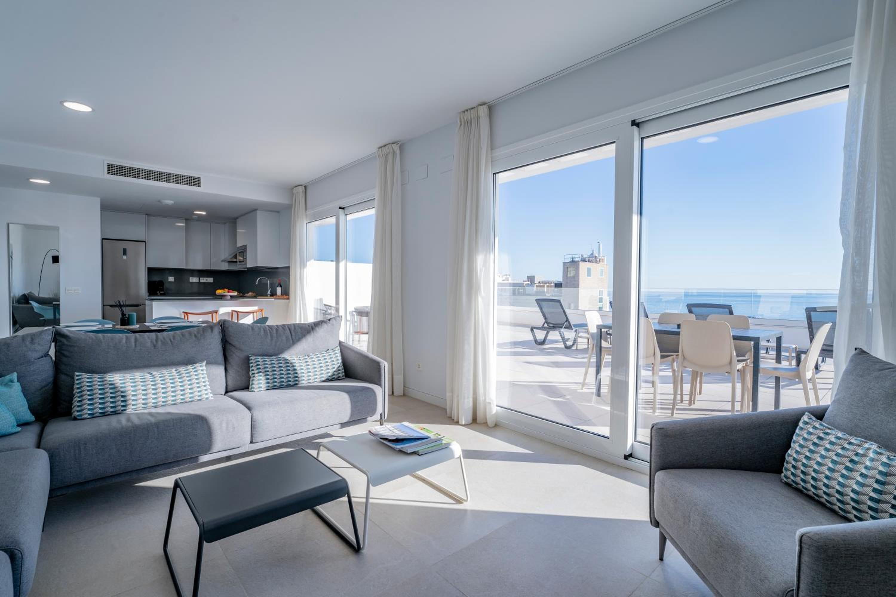 Penthouse Apartment - Photo 53