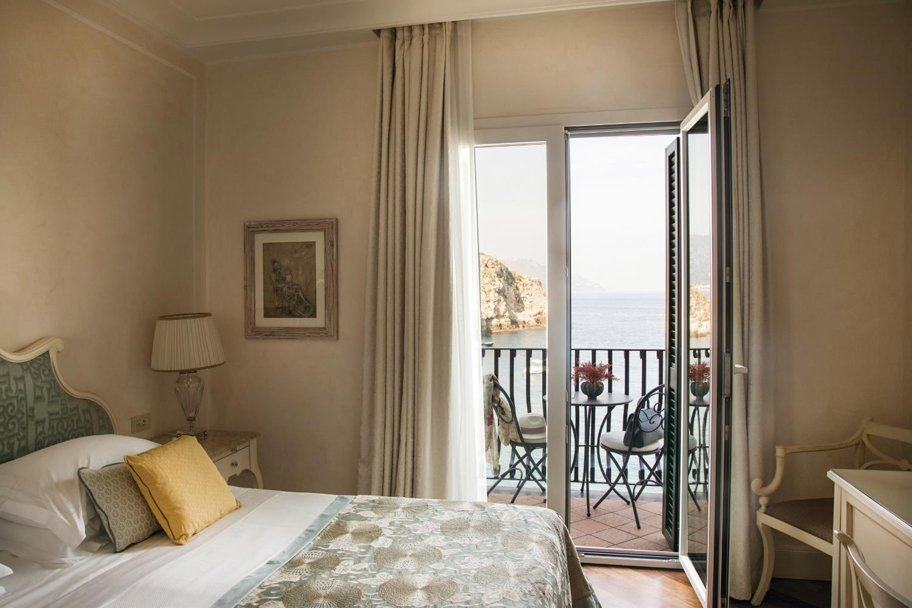 Superior Double or Twin Room with Sea View photo 3