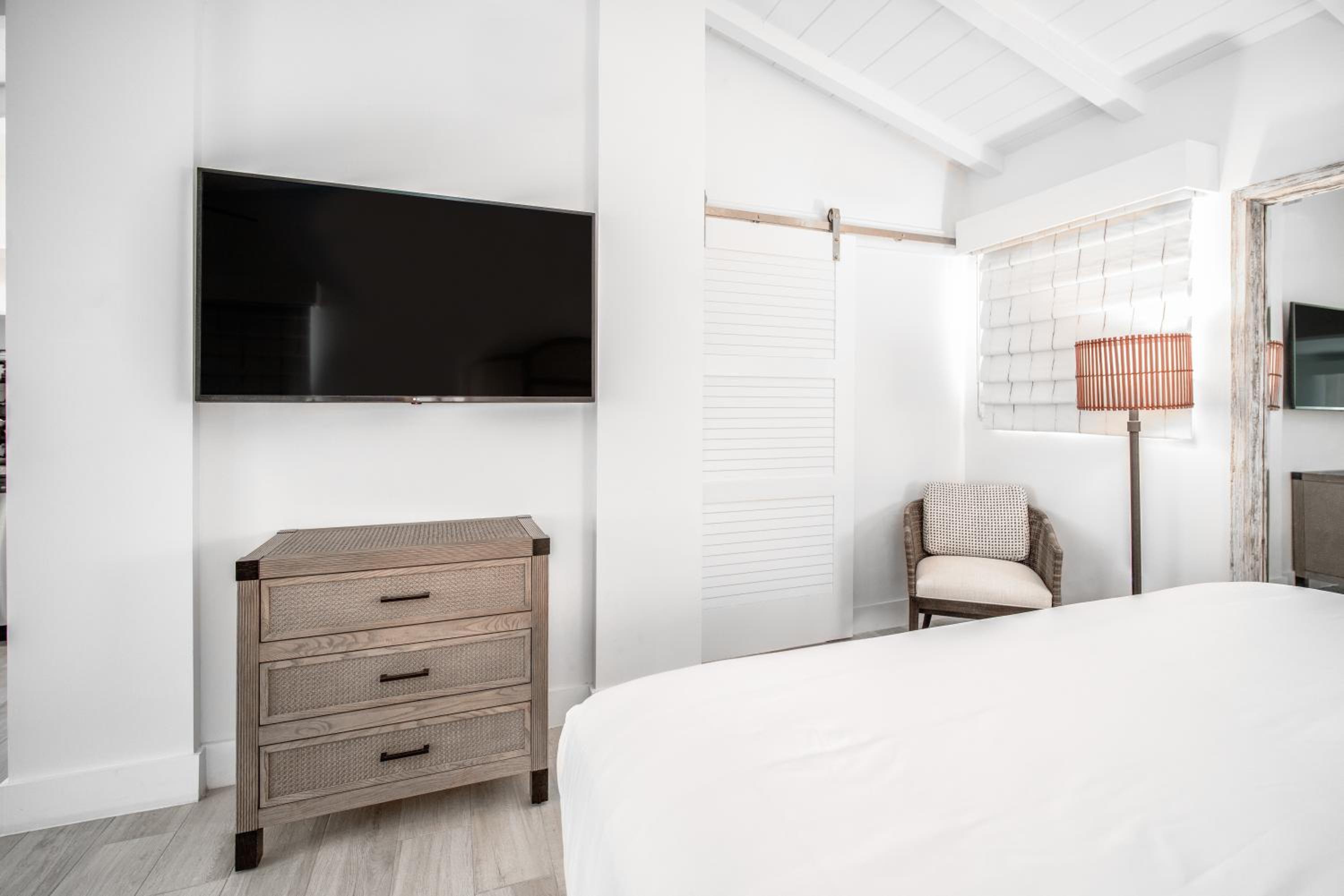 King Efficiency Villa - Photo 5