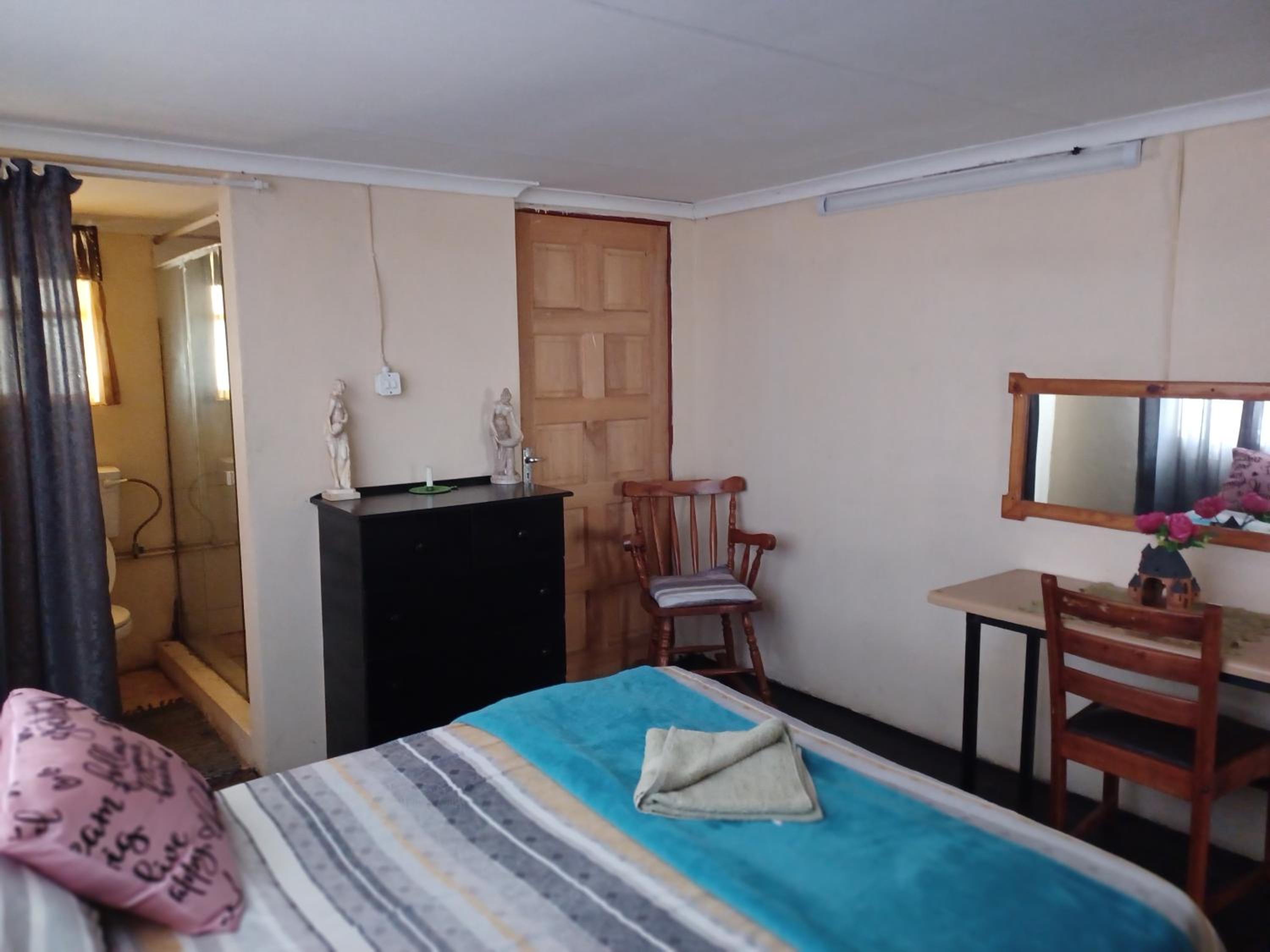 Family Suite - Photo 9