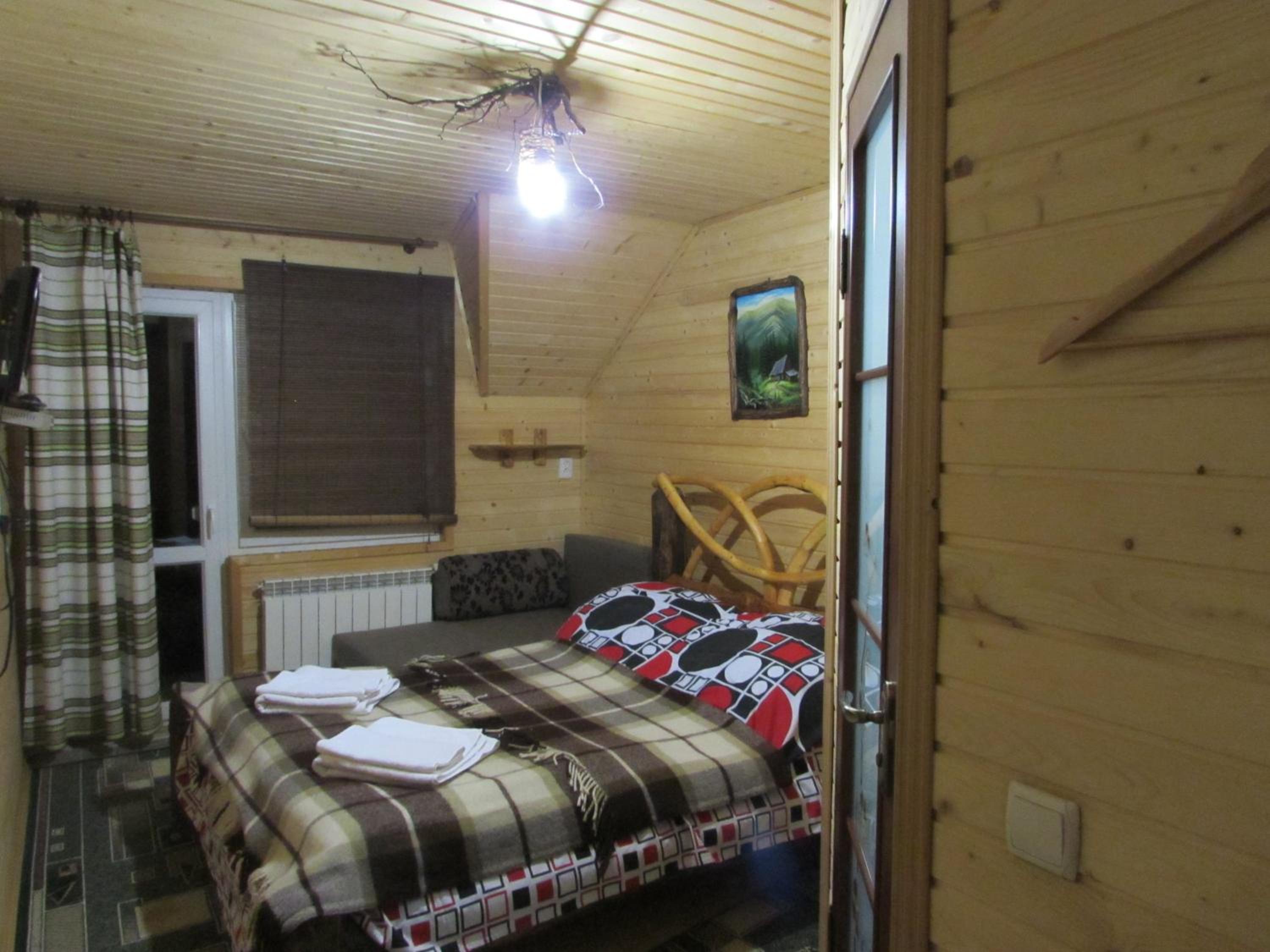 Deluxe Double Room with Extra Bed photo 3