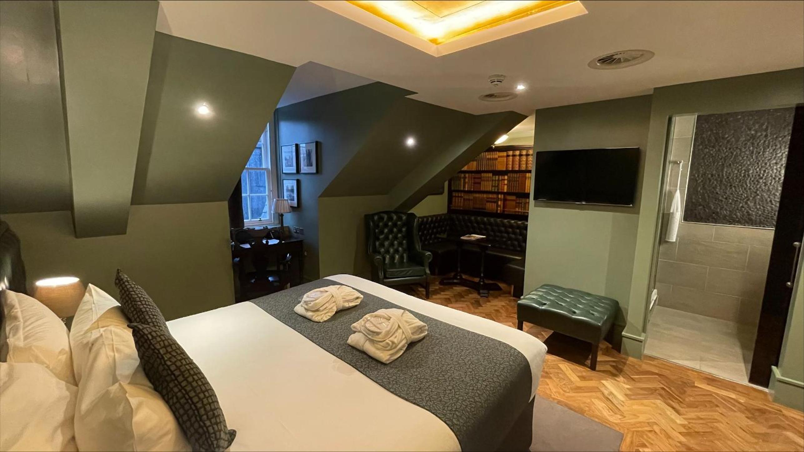 Executive Double or Twin Room - Photo 7