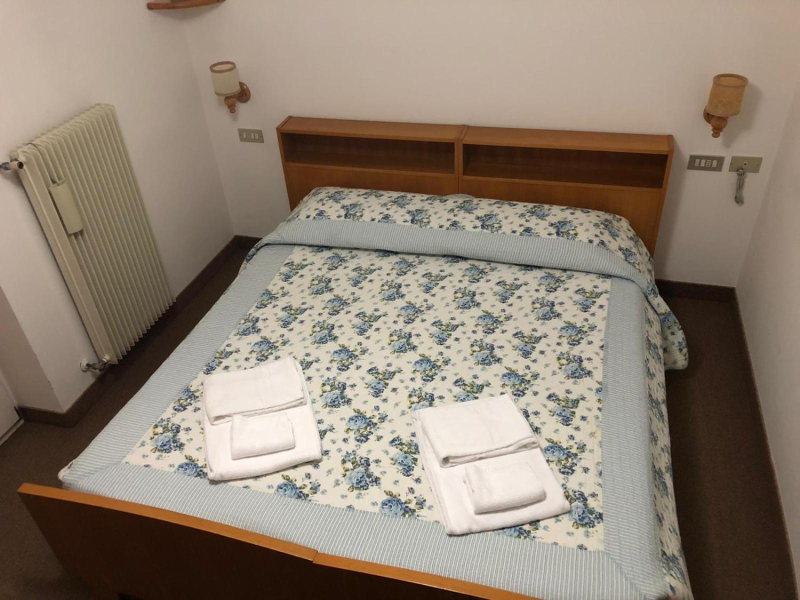 Double or Twin Room photo 1