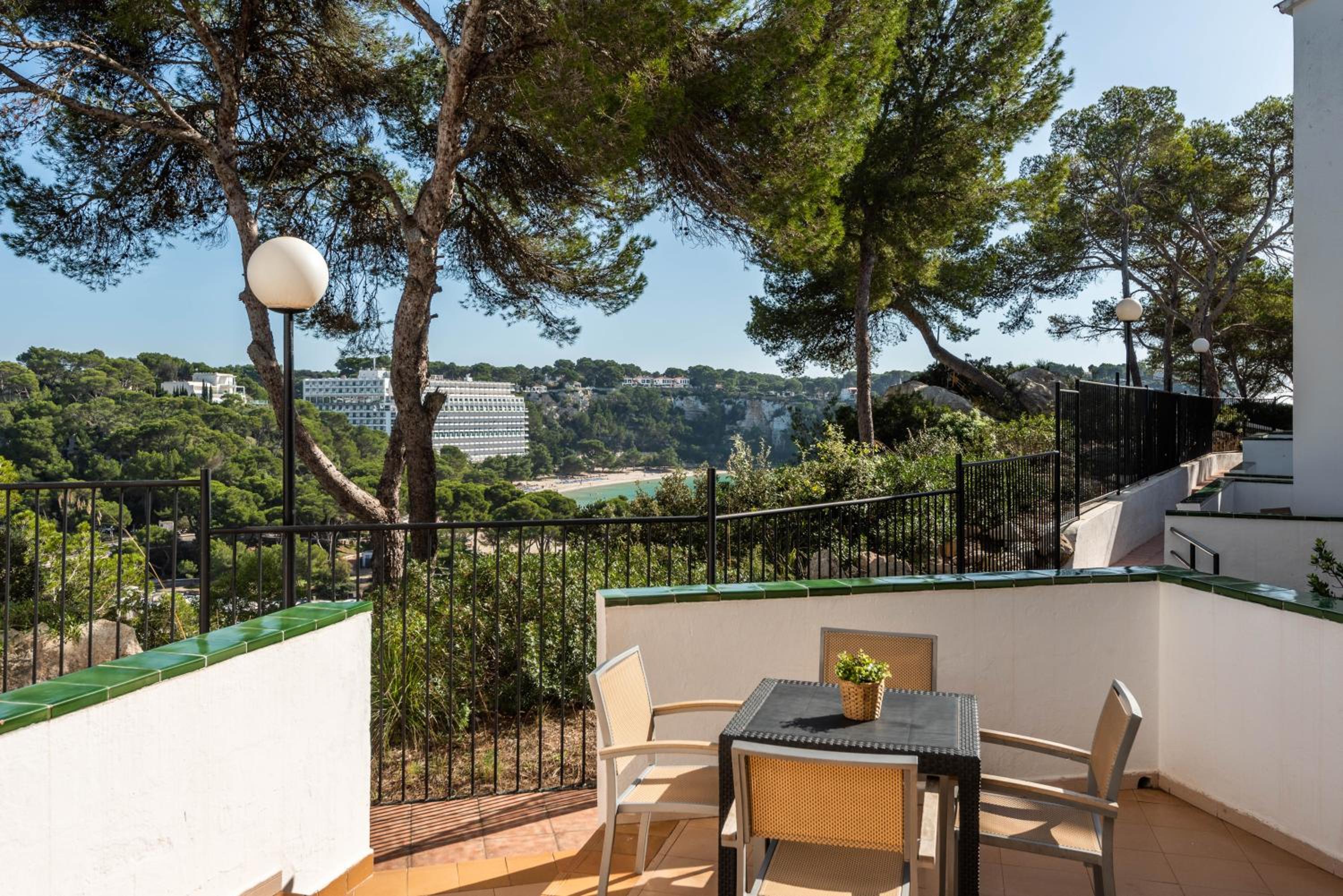 Two-Bedroom Apartment with Sea View