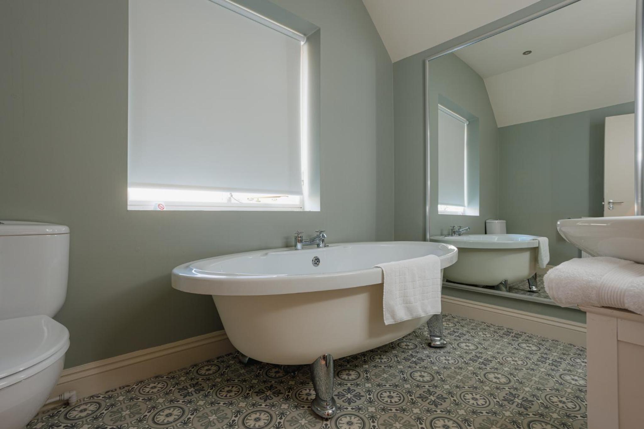 Double Room - Photo 22