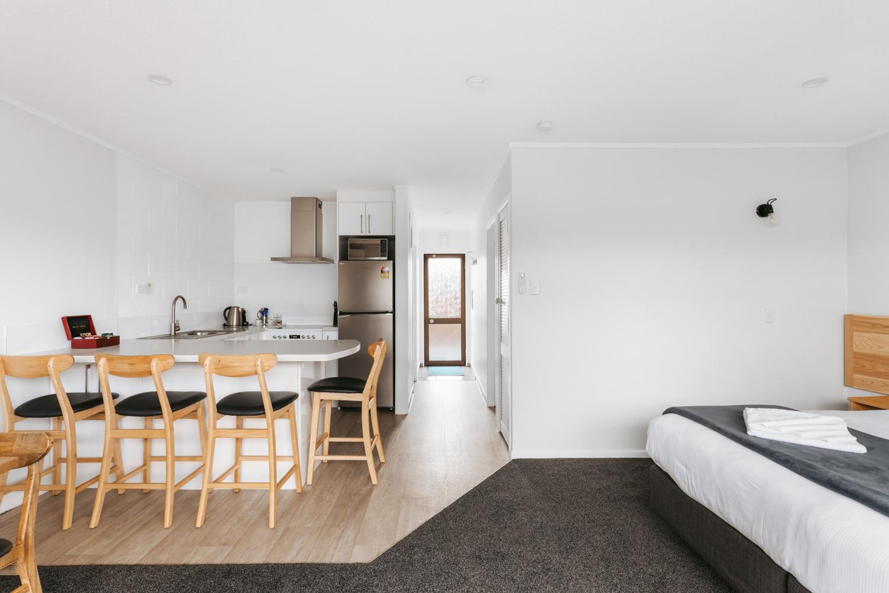 One-Bedroom Apartment (With Aircon) photo 1