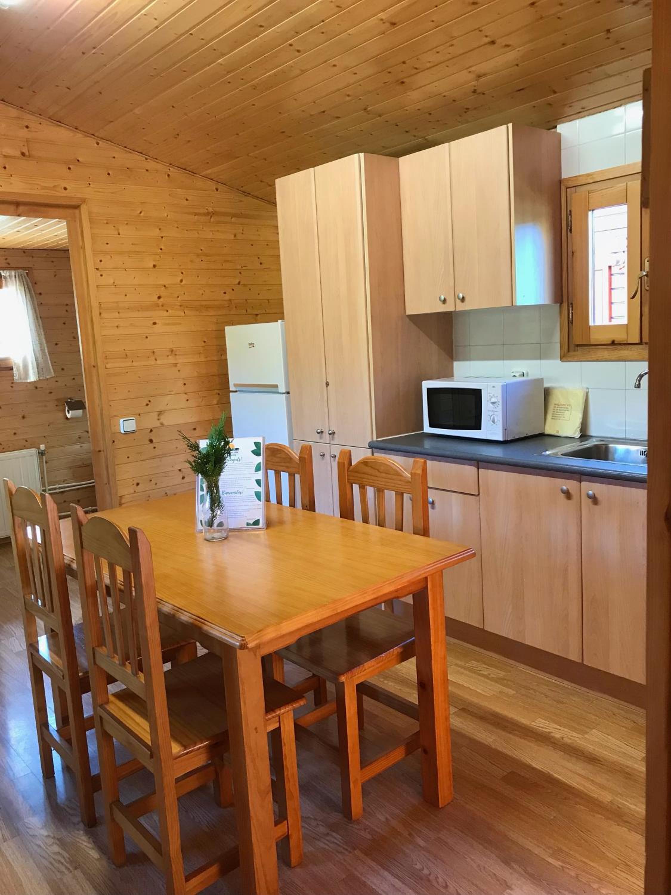 Superior Bungalow photo 3