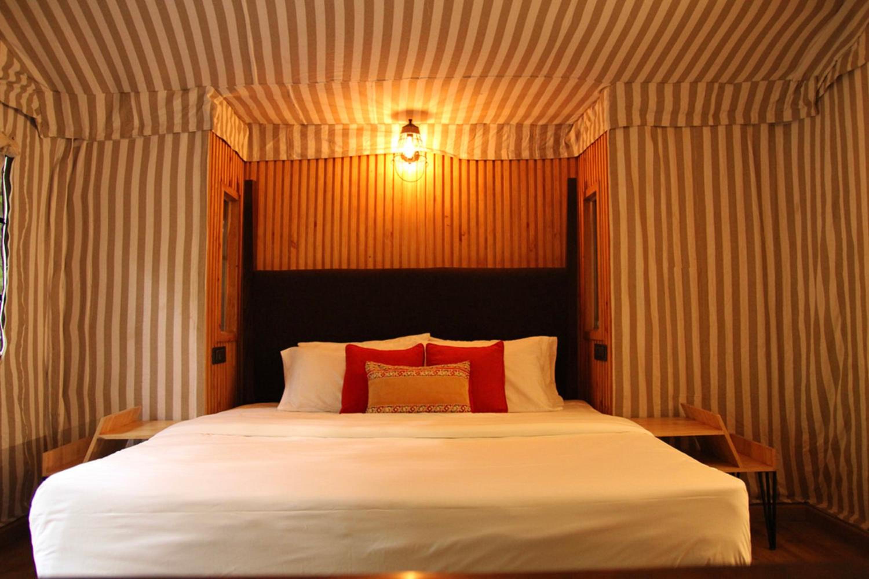 Camper Room With Balcony - Photo 11