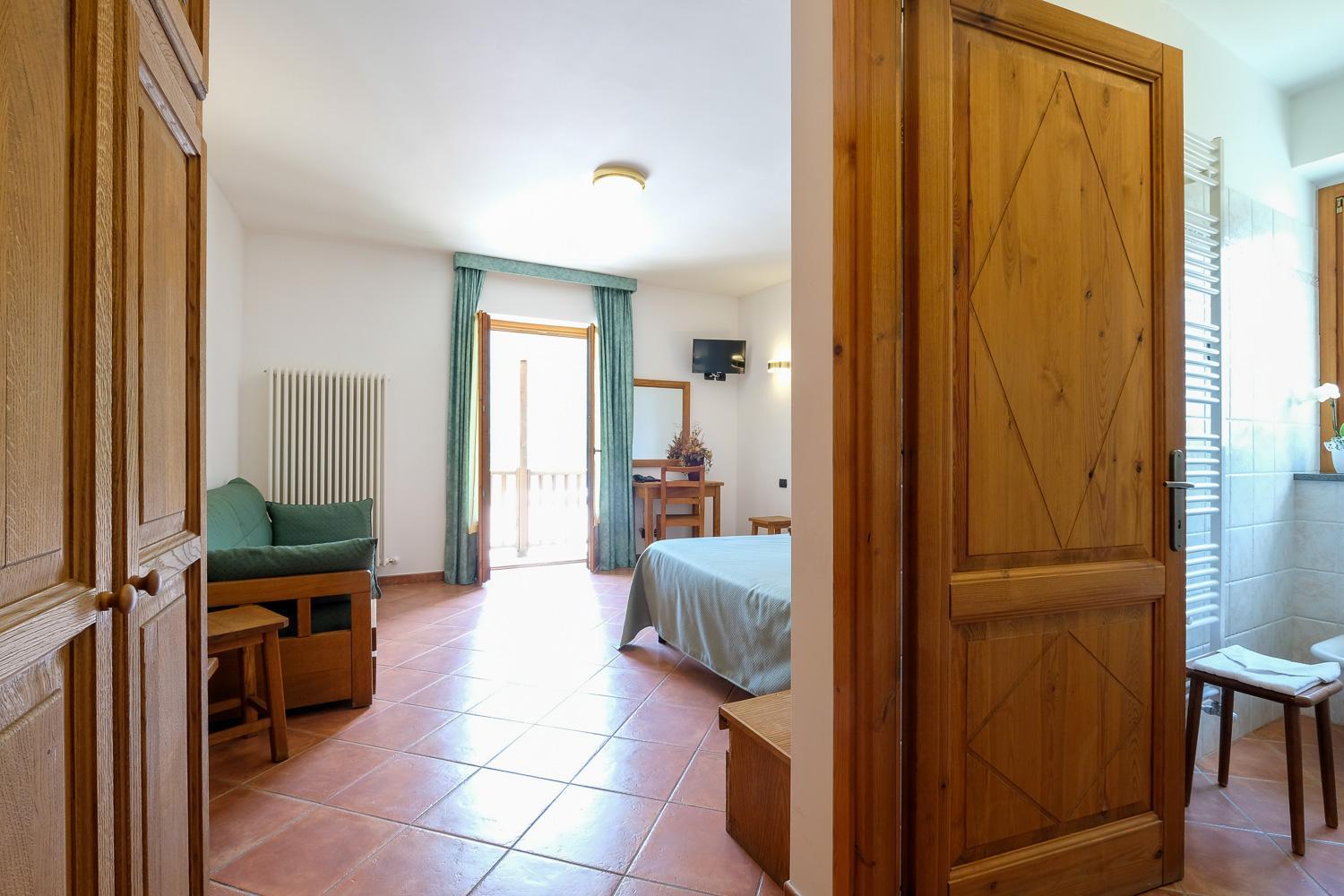 Superior Quadruple Room photo 3