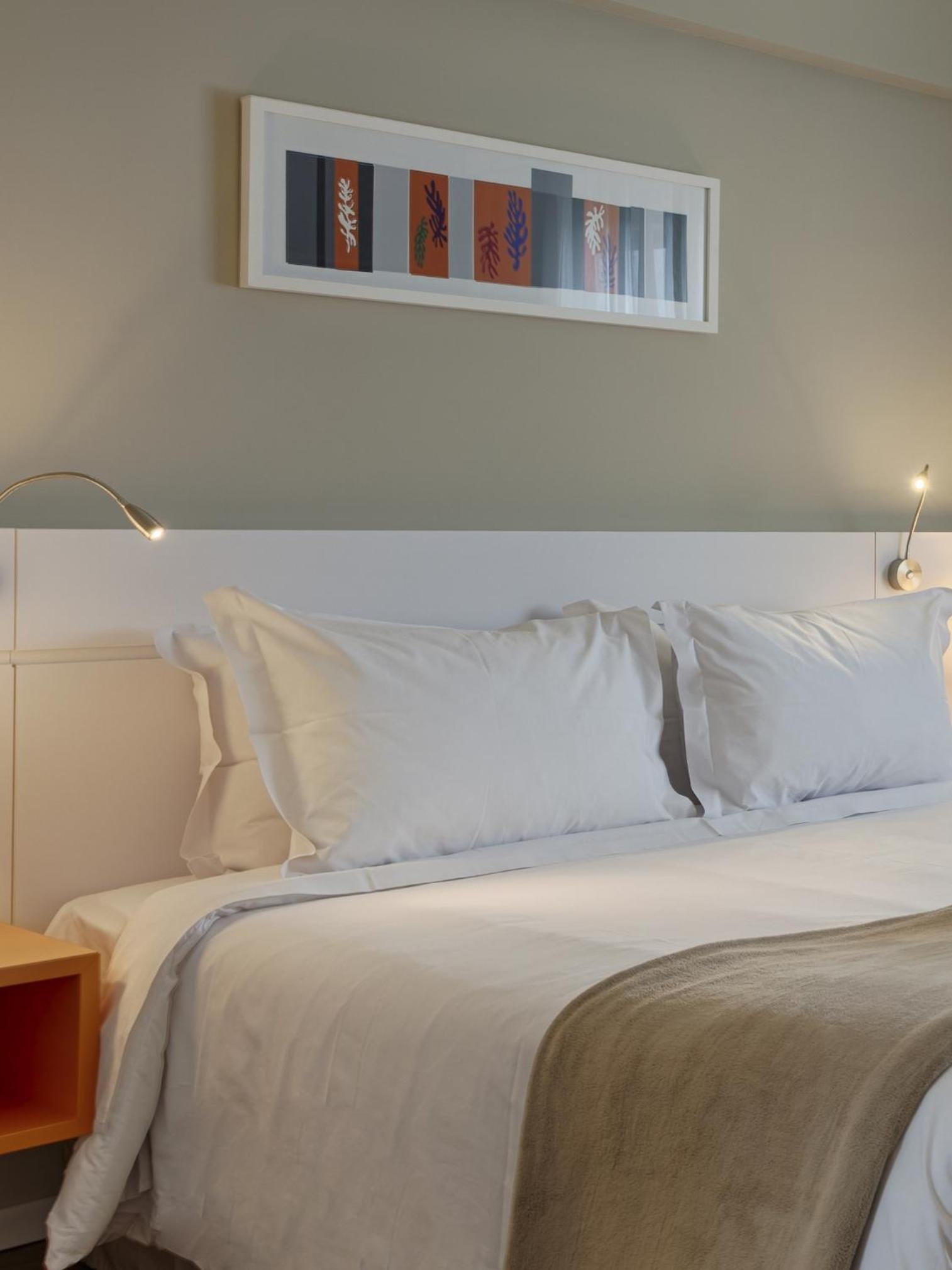 Luxe Double Superior with Queen Bed