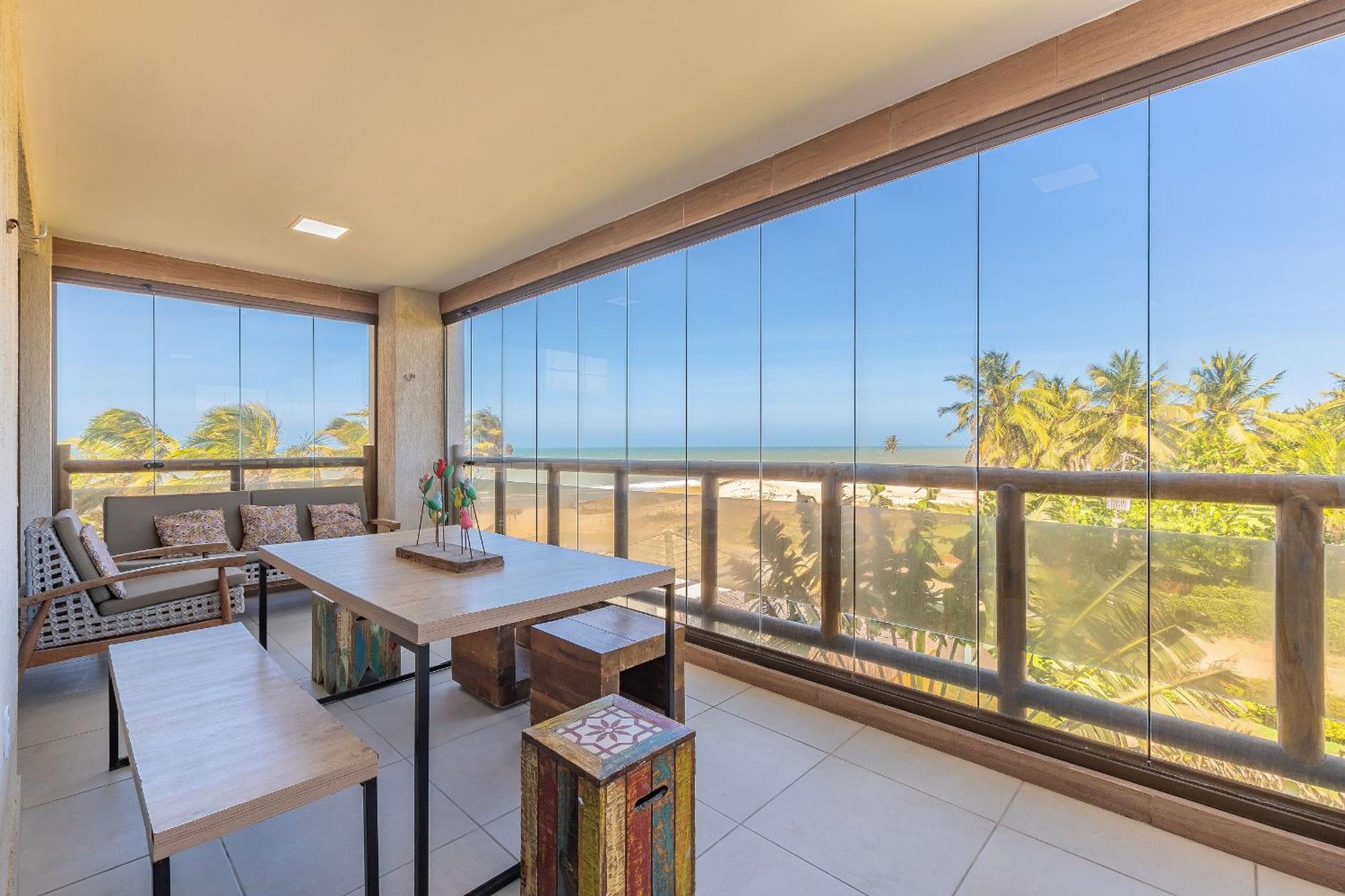 Three-Bedroom Apartment with View photo 2