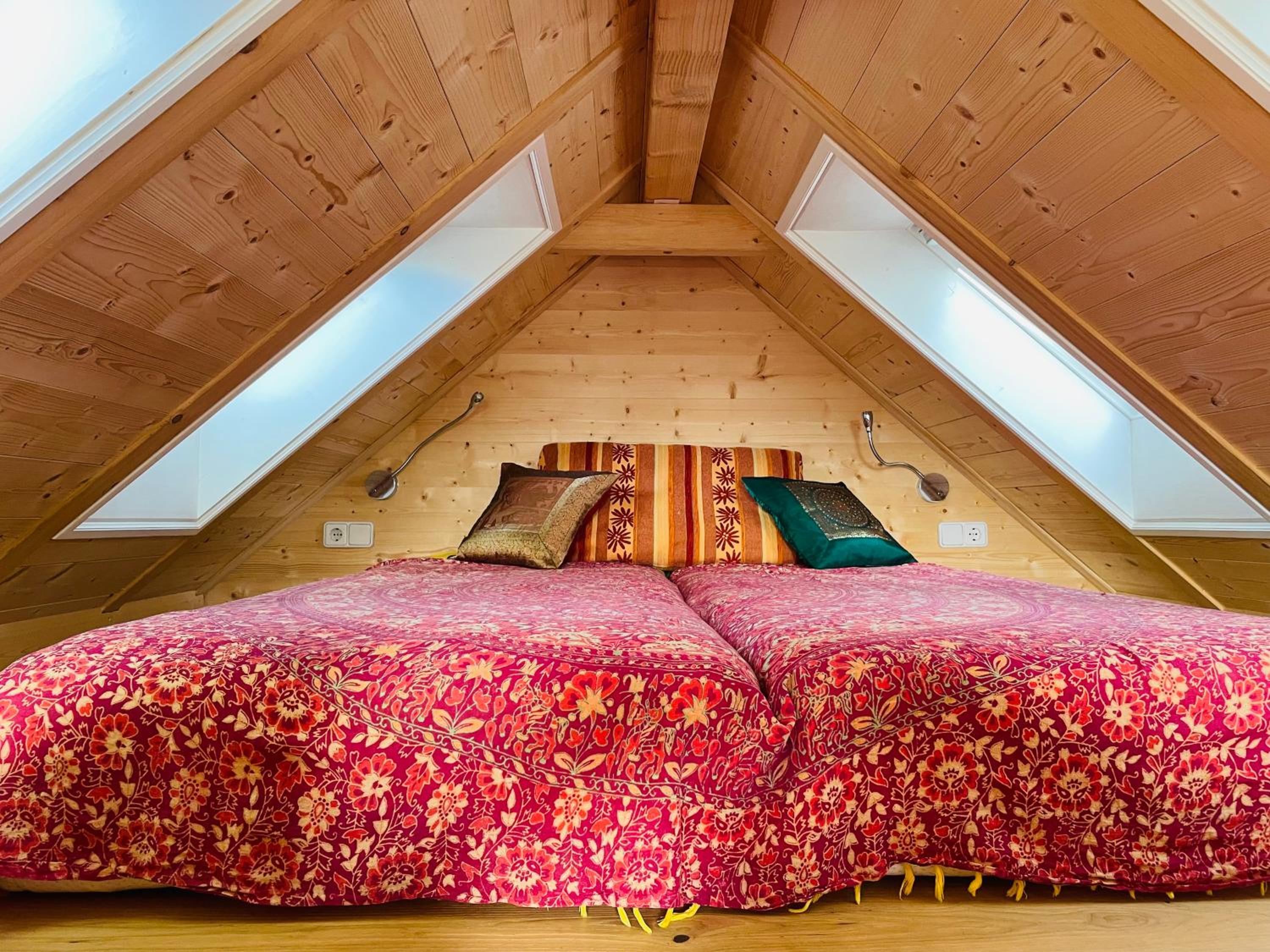 One-Bedroom House photo 1