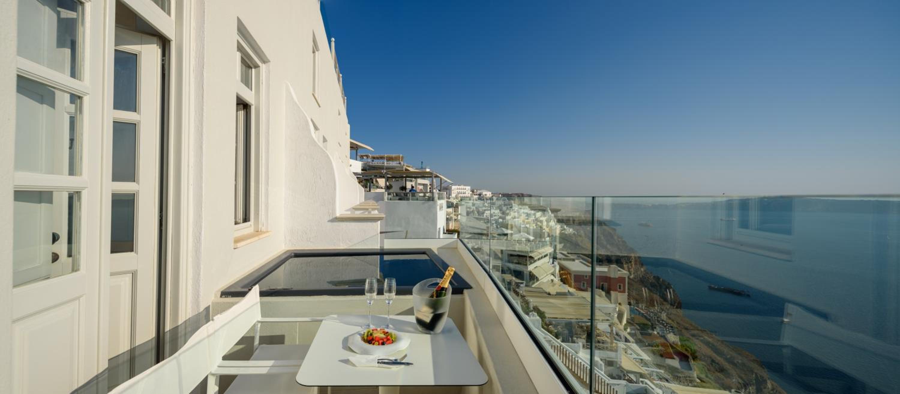 Junior Suite with Jacuzzi and Sunset View - Photo 2