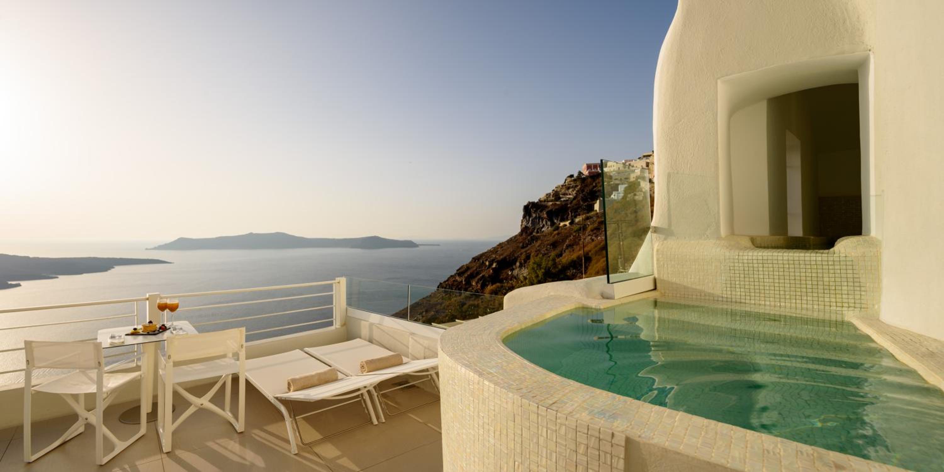 Grand Suite with Jacuzzi and Plunge Pool - Photo 11